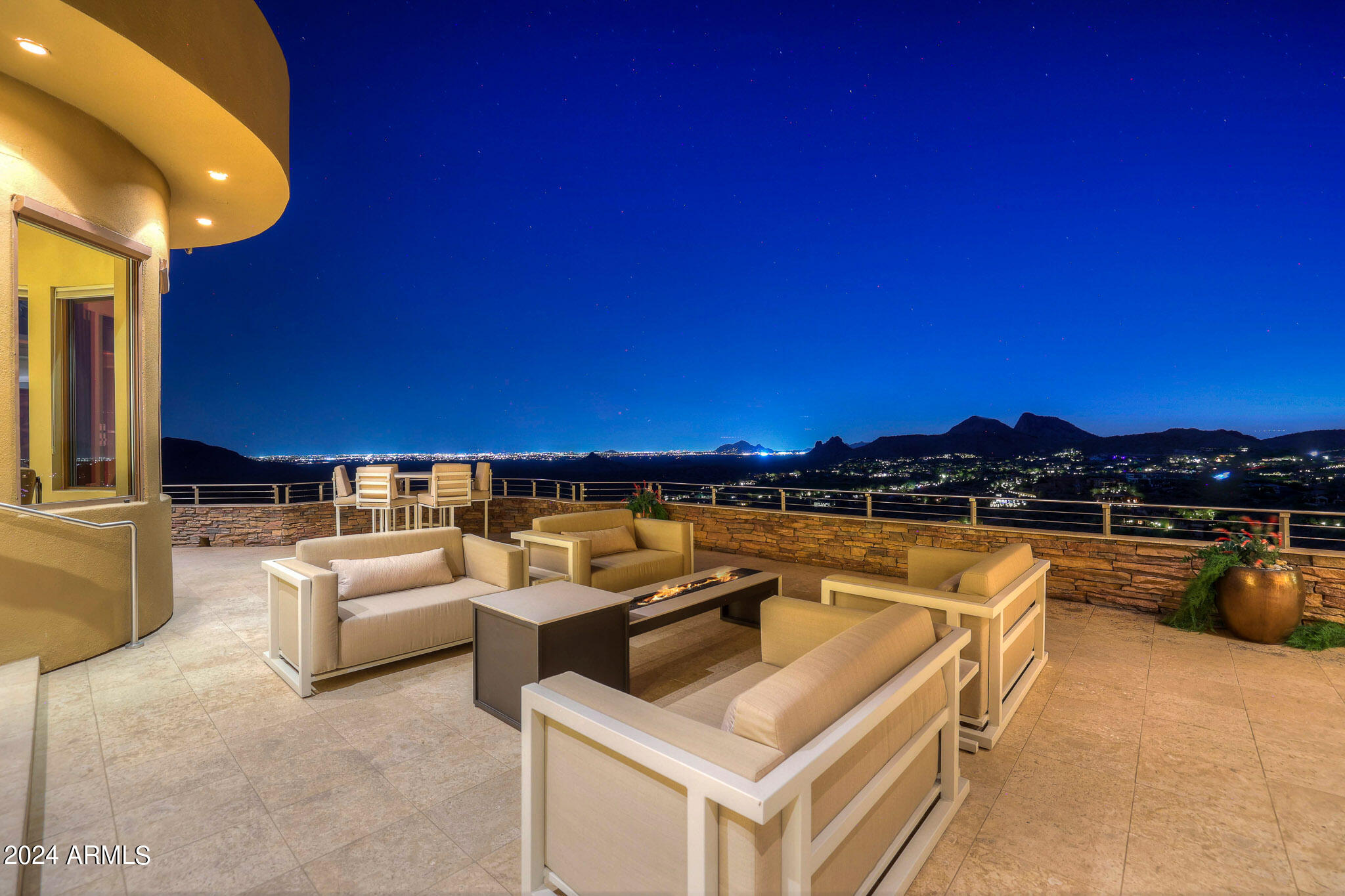 9232 N VISTA VERDE Court