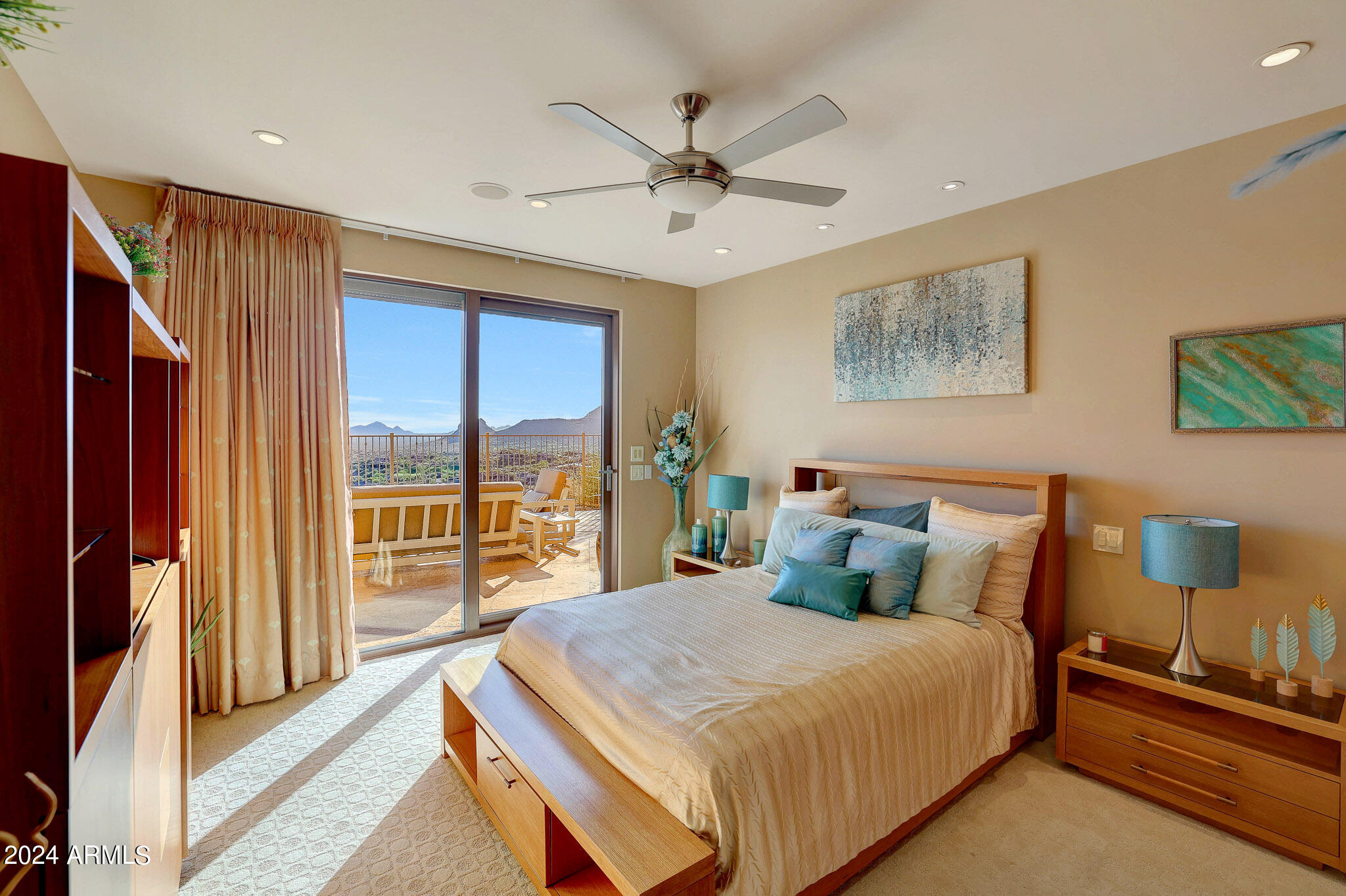 9232 N VISTA VERDE Court