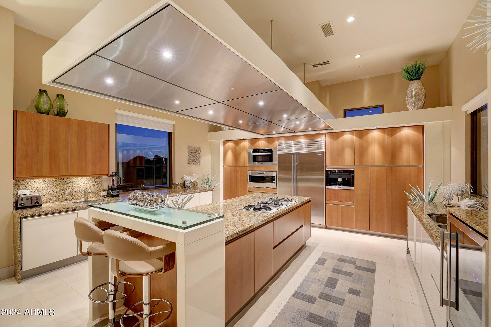 9232 N VISTA VERDE Court