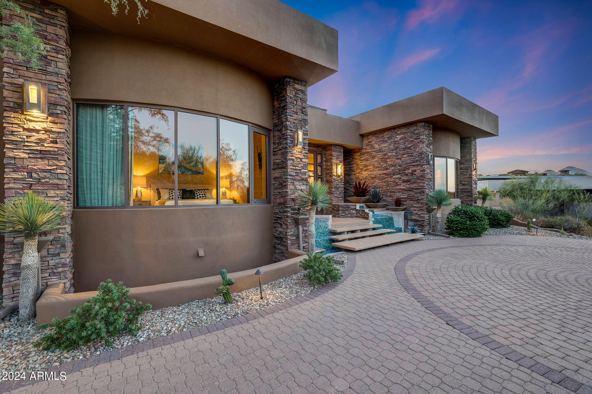 9232 N VISTA VERDE Court