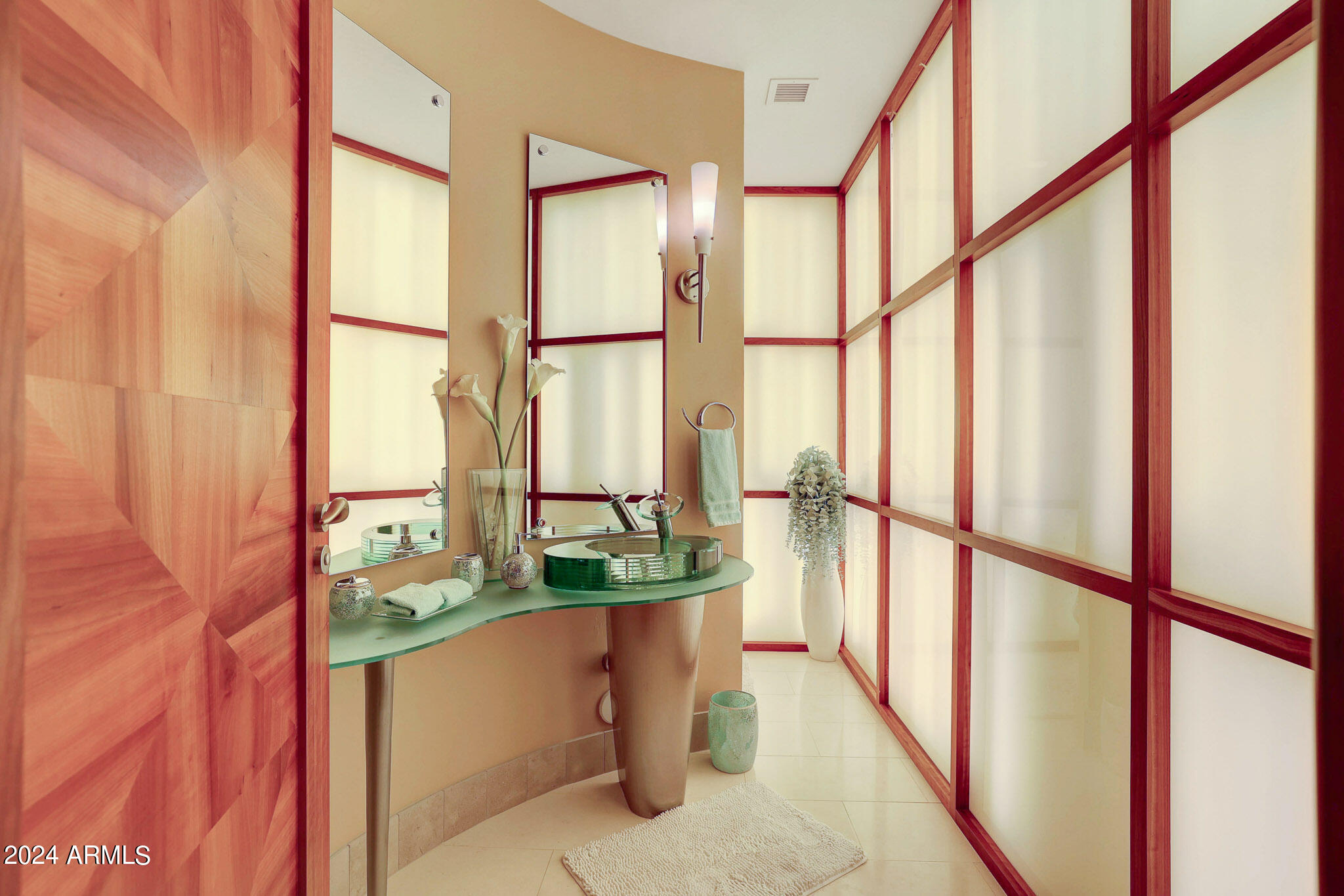 9232 N VISTA VERDE Court