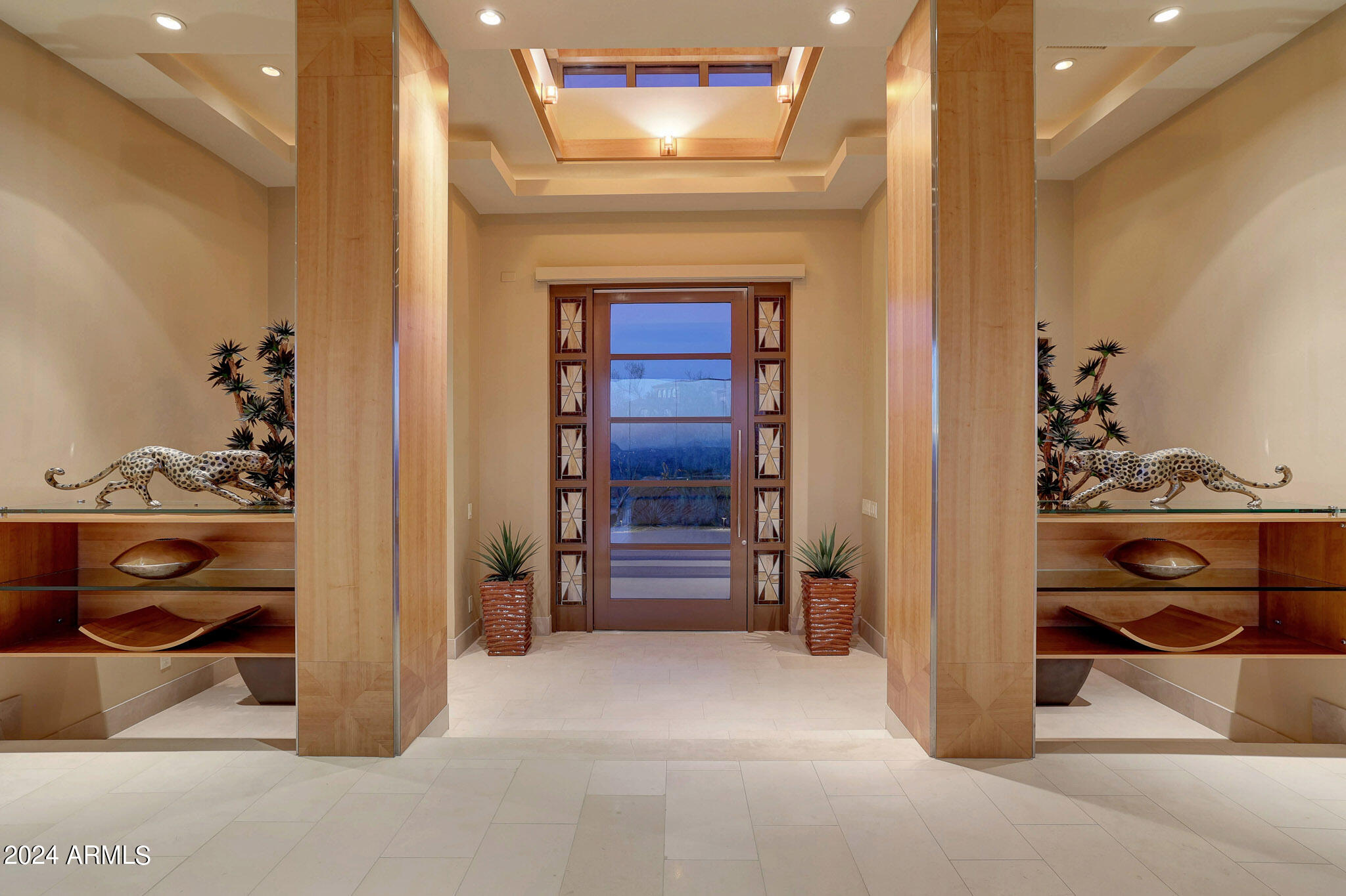 9232 N VISTA VERDE Court