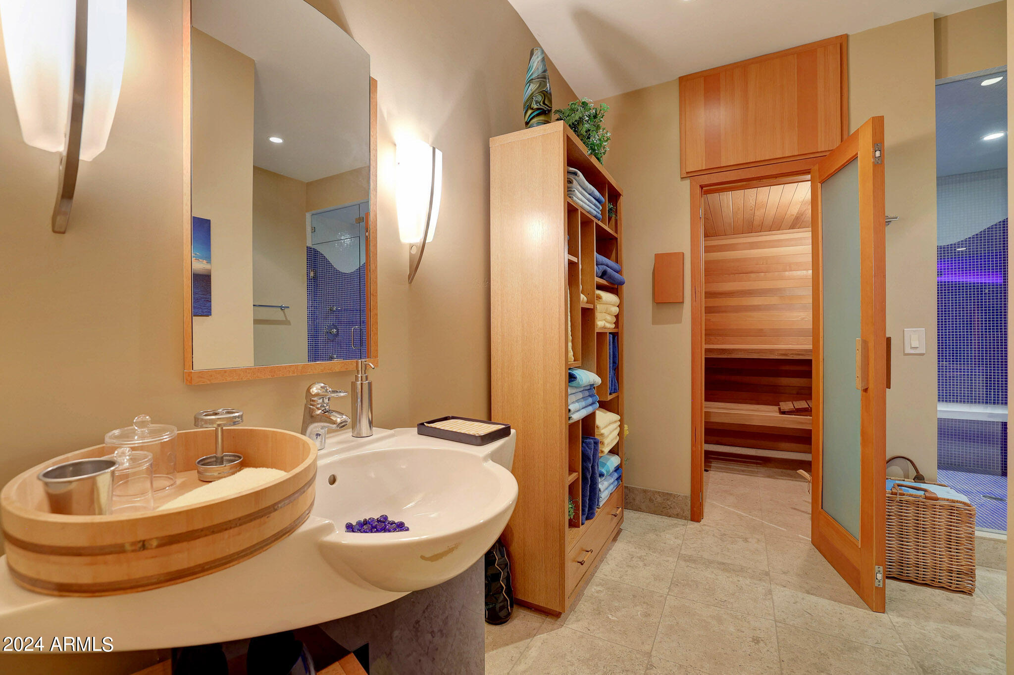 9232 N VISTA VERDE Court