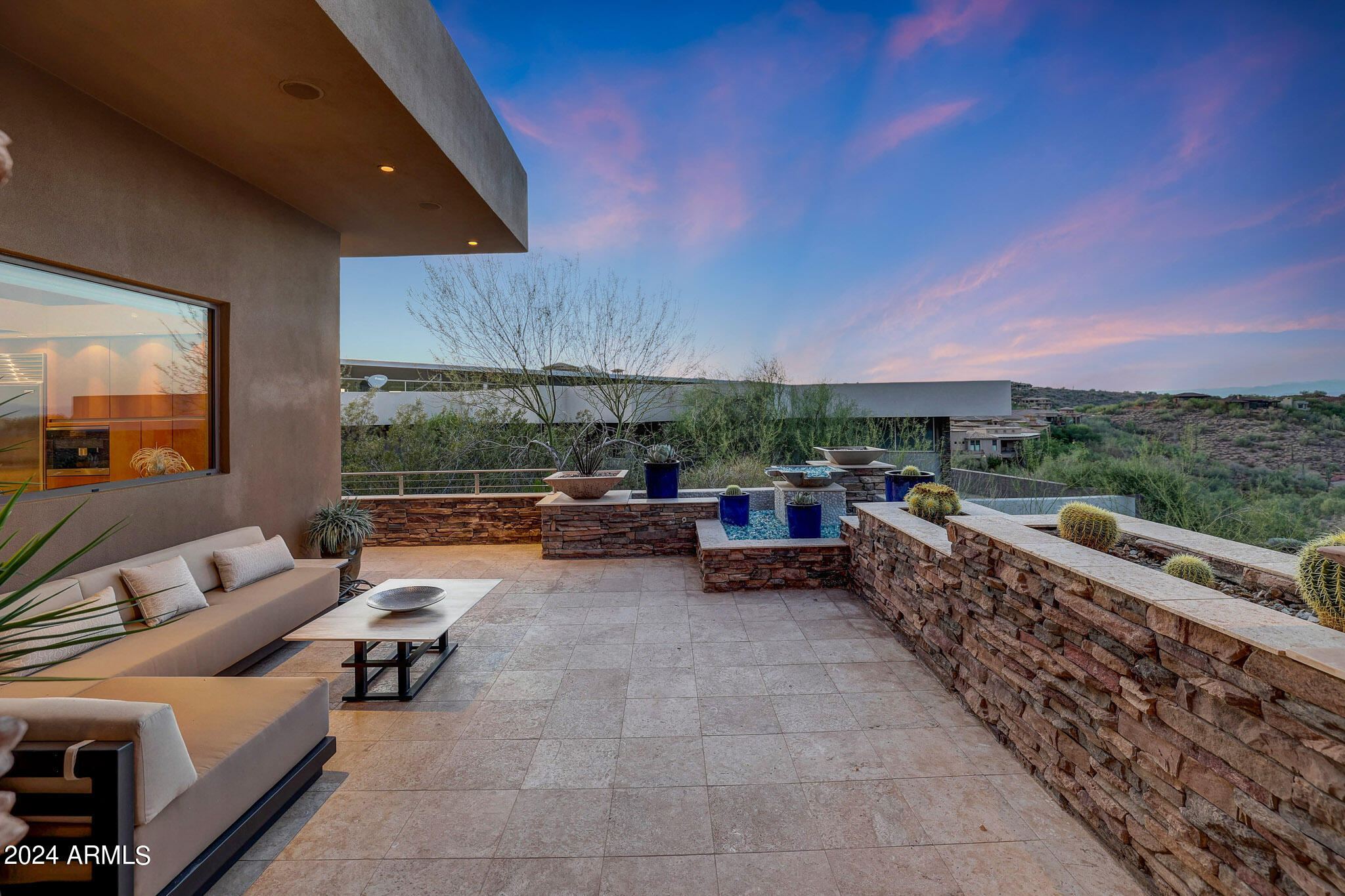 9232 N VISTA VERDE Court