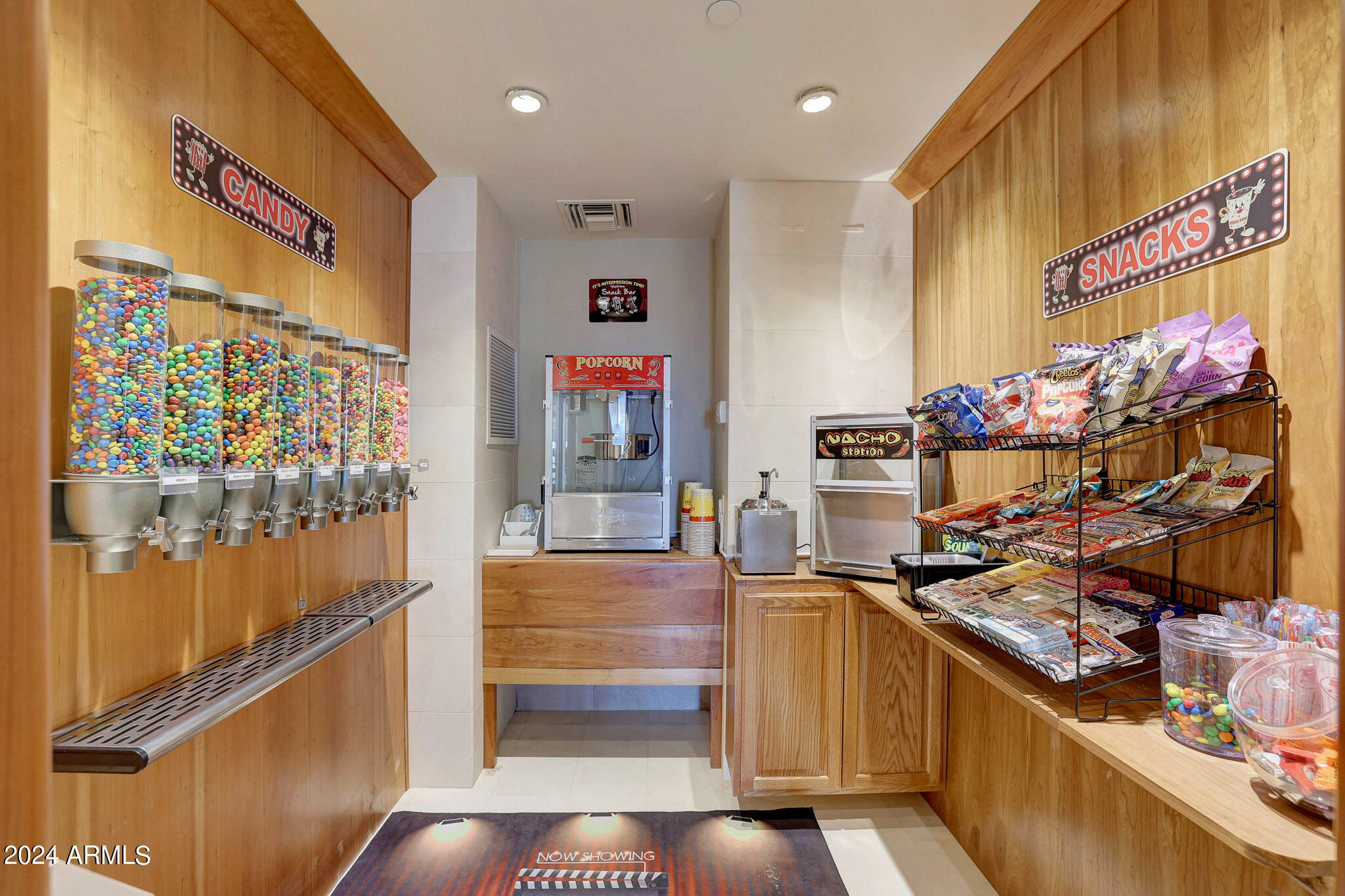 9232 N VISTA VERDE Court