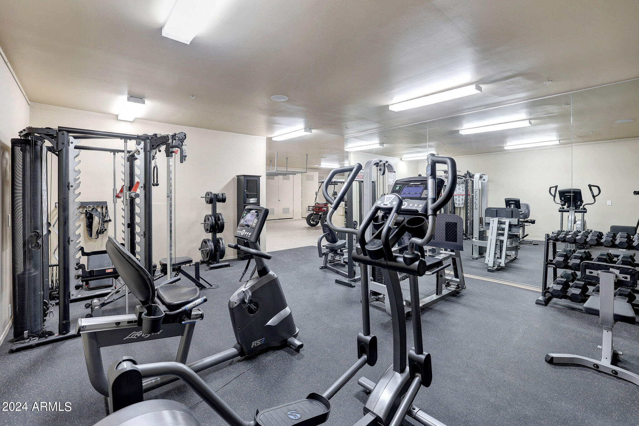 9232 N VISTA VERDE Court