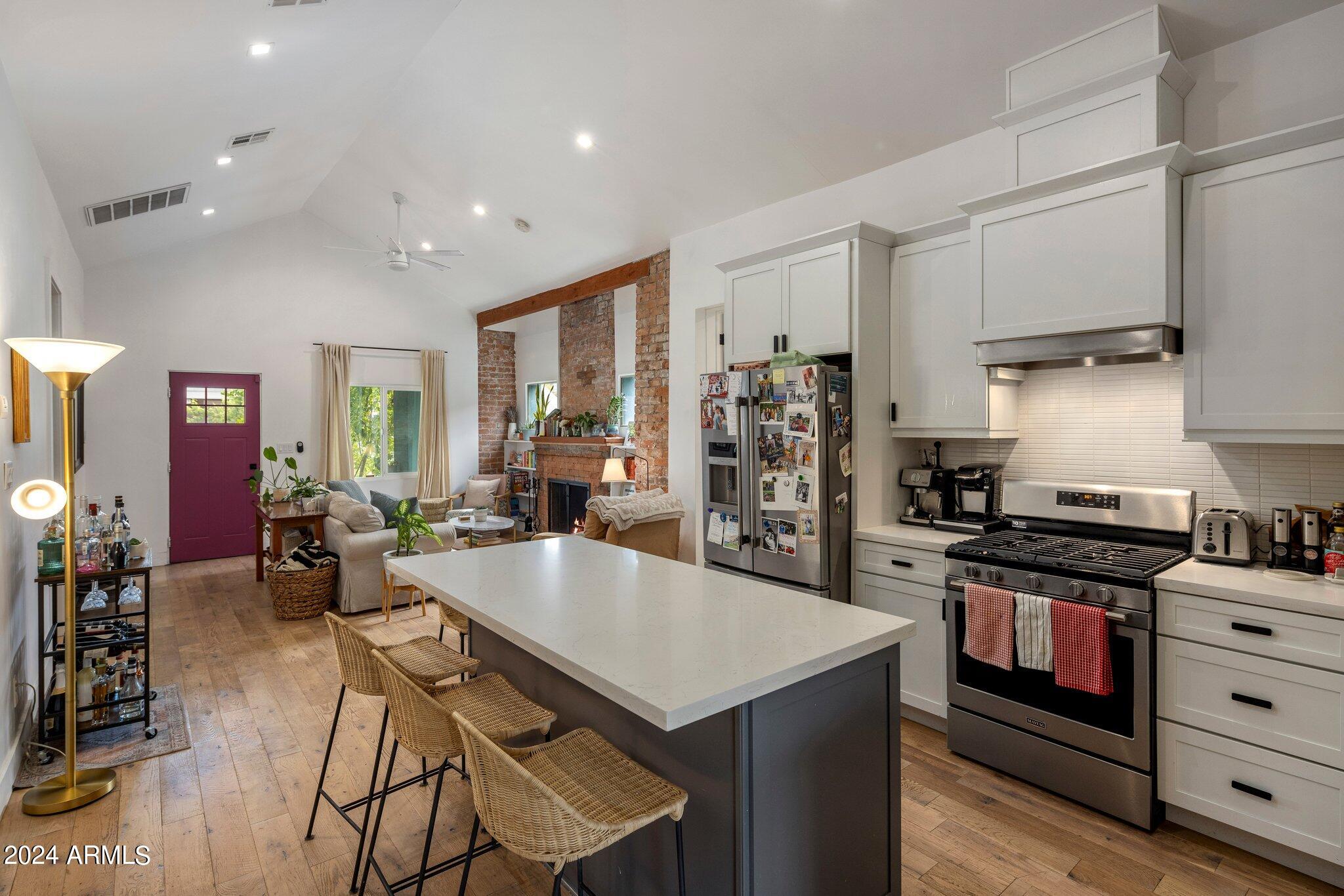 730 E MCKINLEY Street