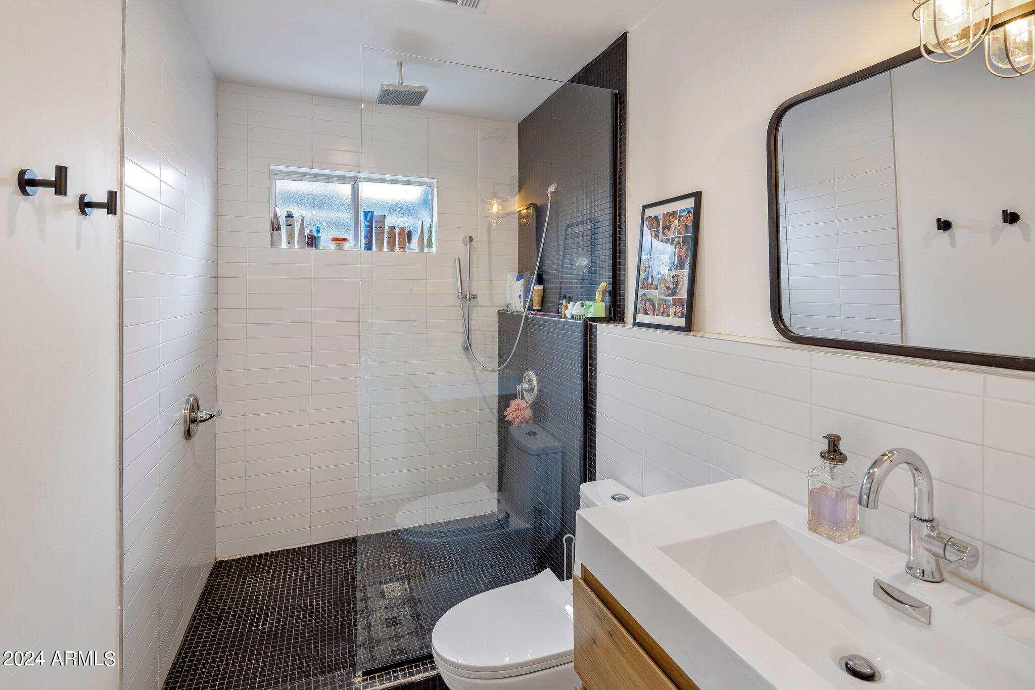 730 E MCKINLEY Street