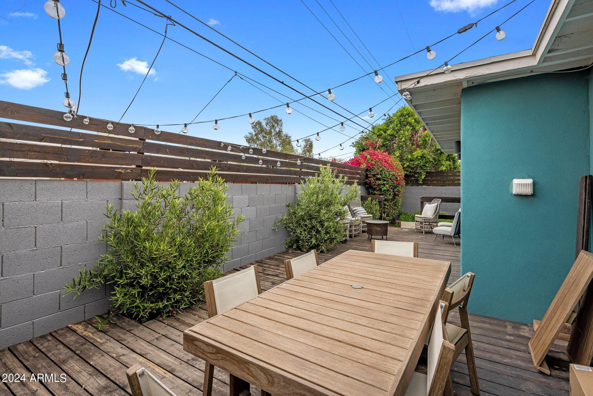 730 E MCKINLEY Street