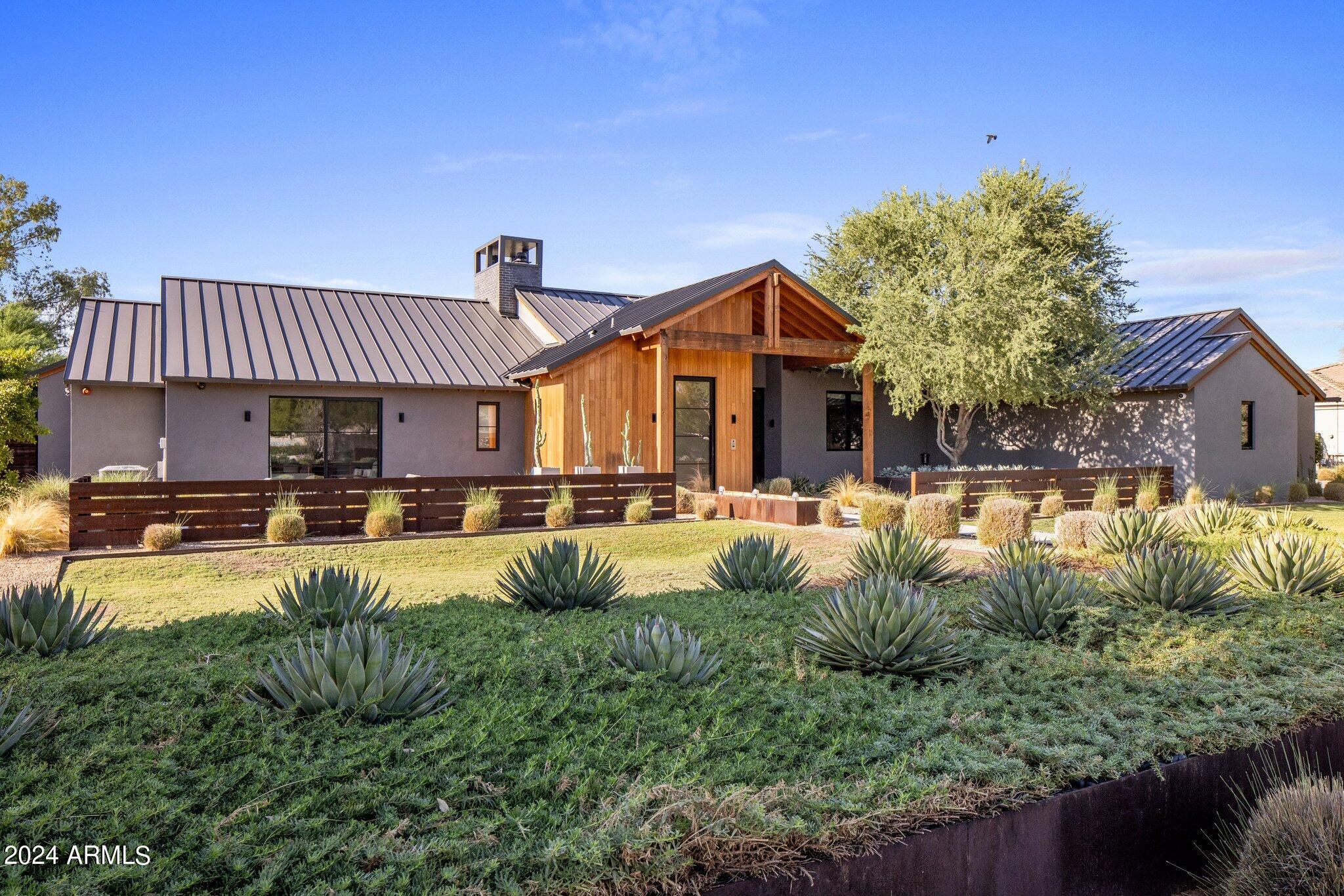 9957 E LARKSPUR Drive