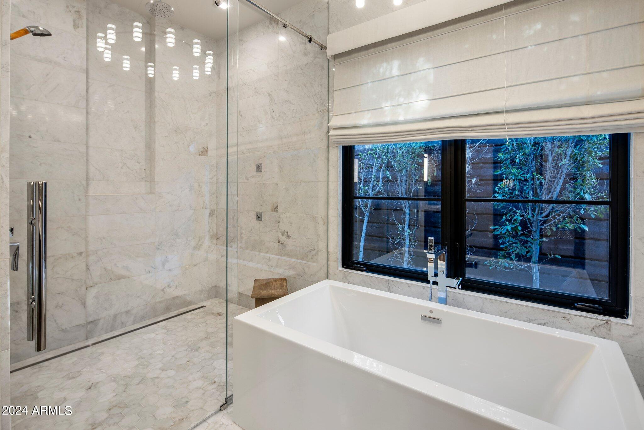 9957 E LARKSPUR Drive