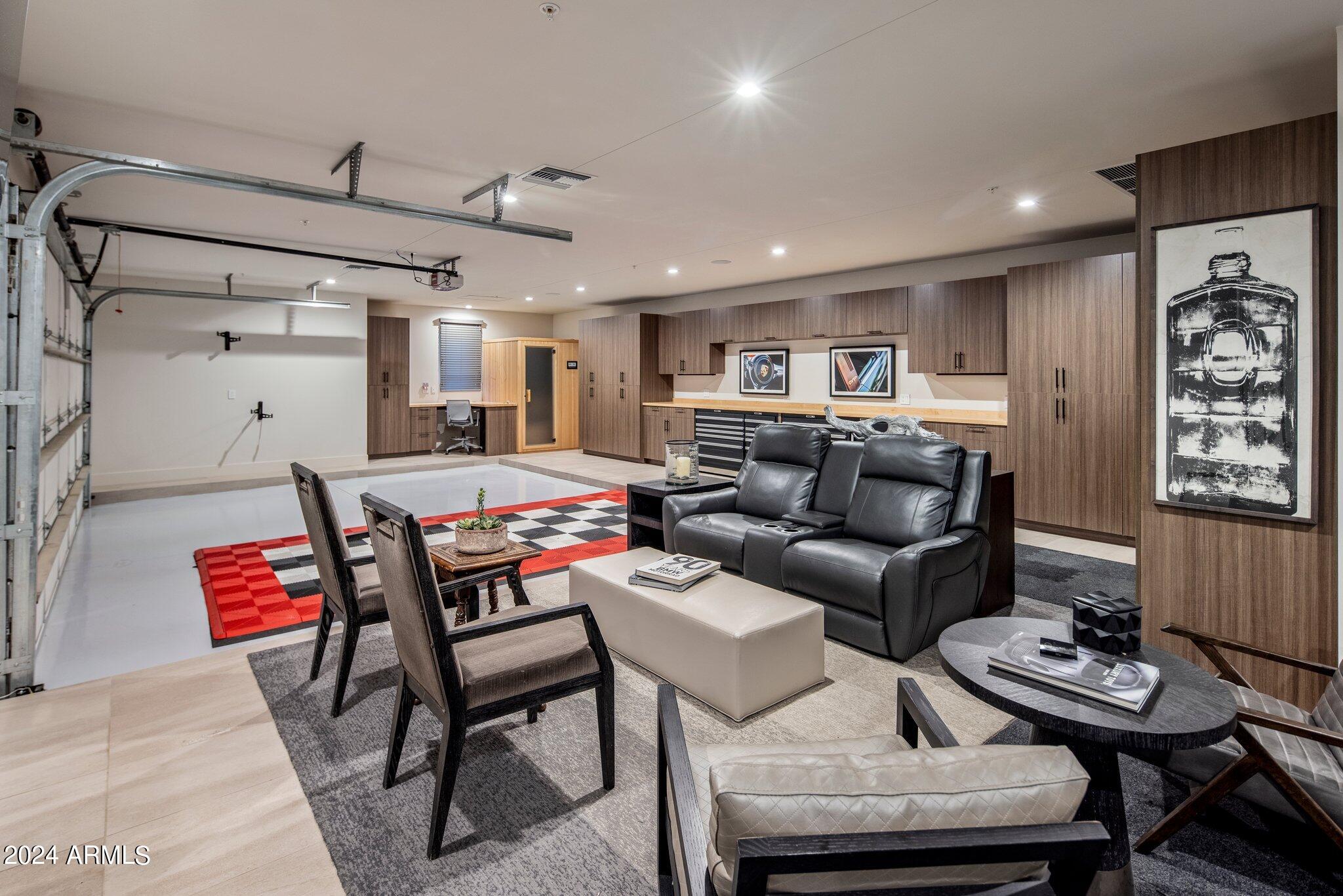 9957 E LARKSPUR Drive