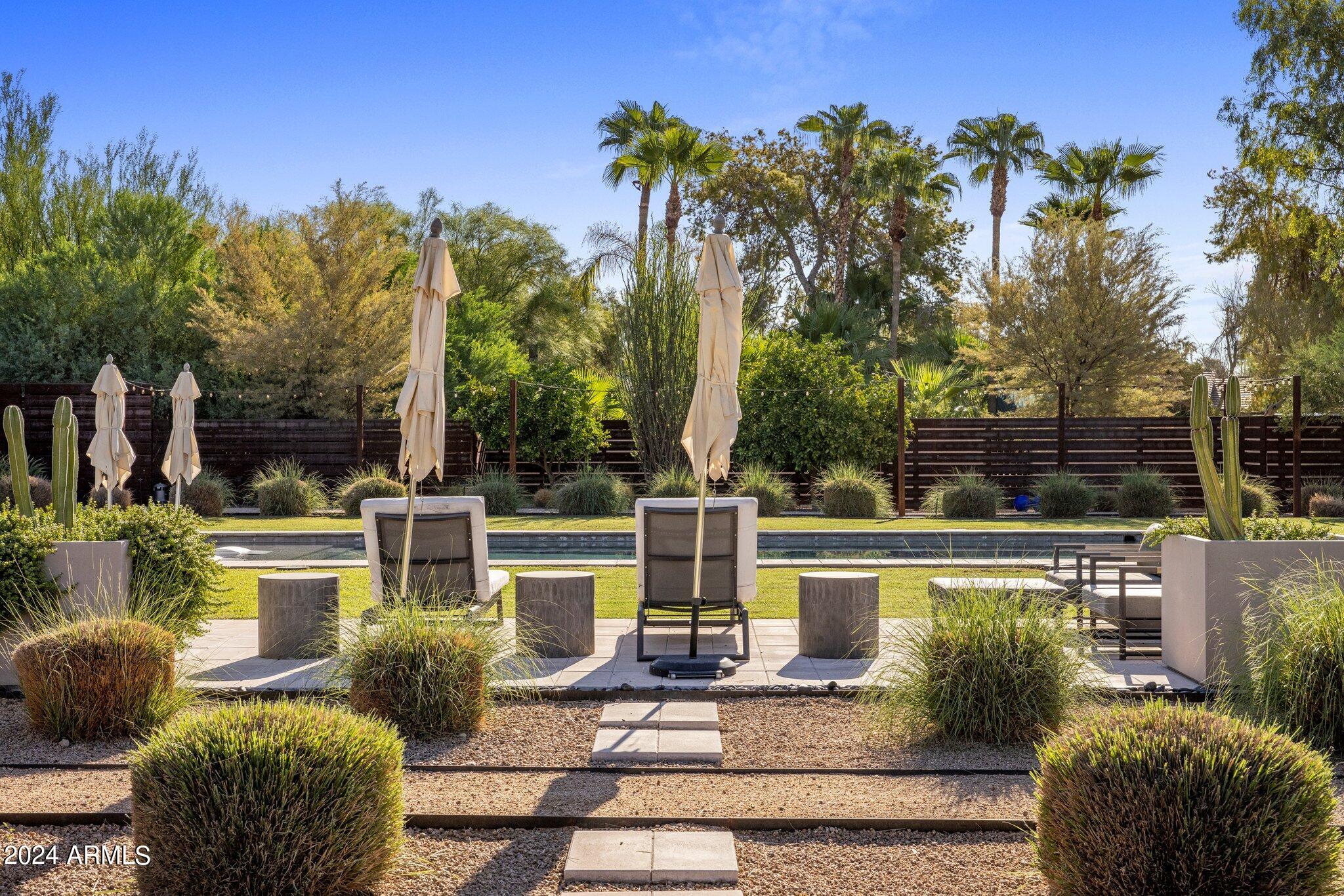 9957 E LARKSPUR Drive