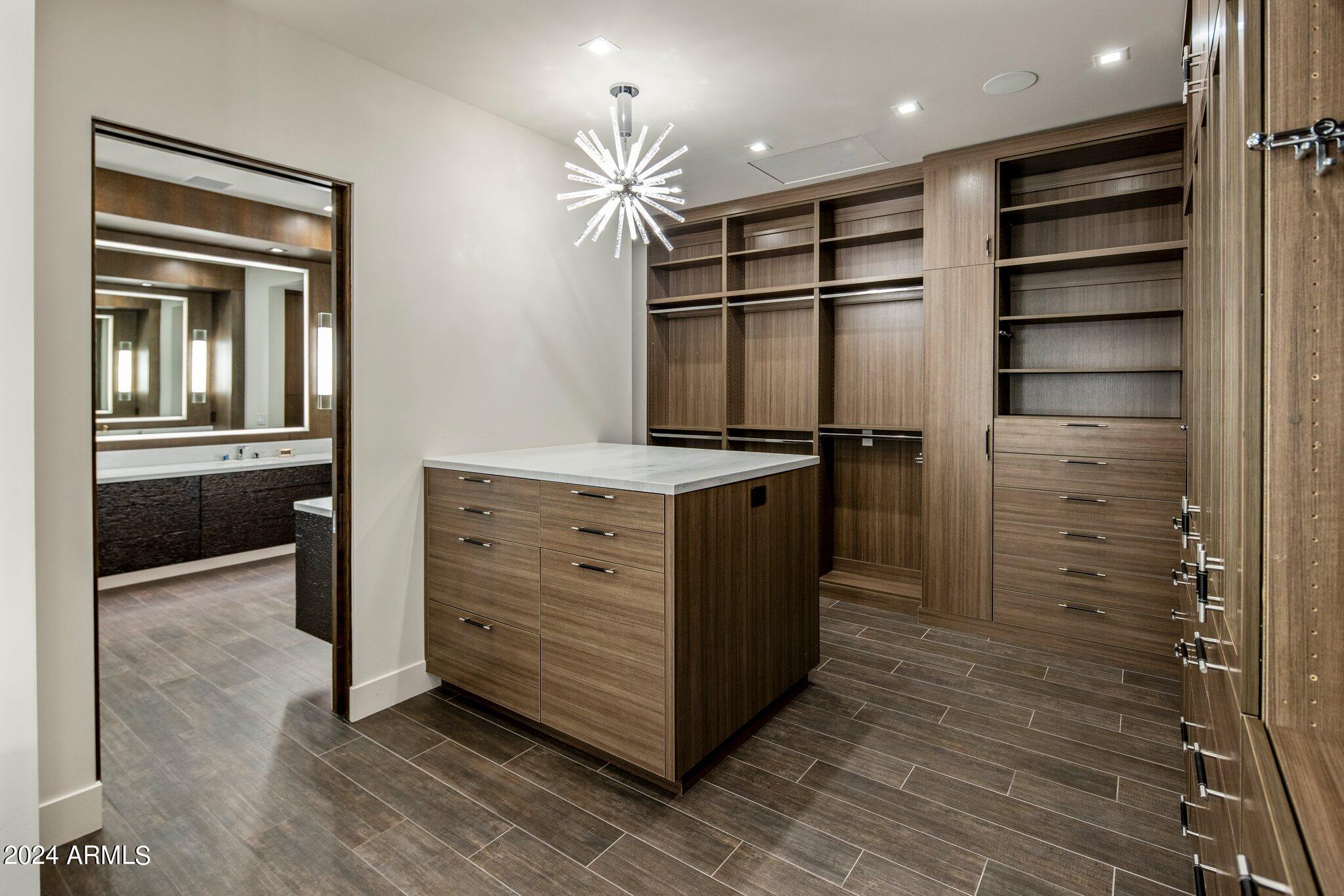 9957 E LARKSPUR Drive