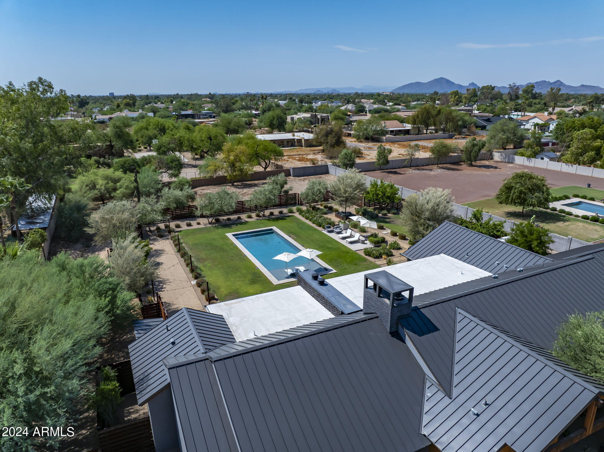 9957 E LARKSPUR Drive