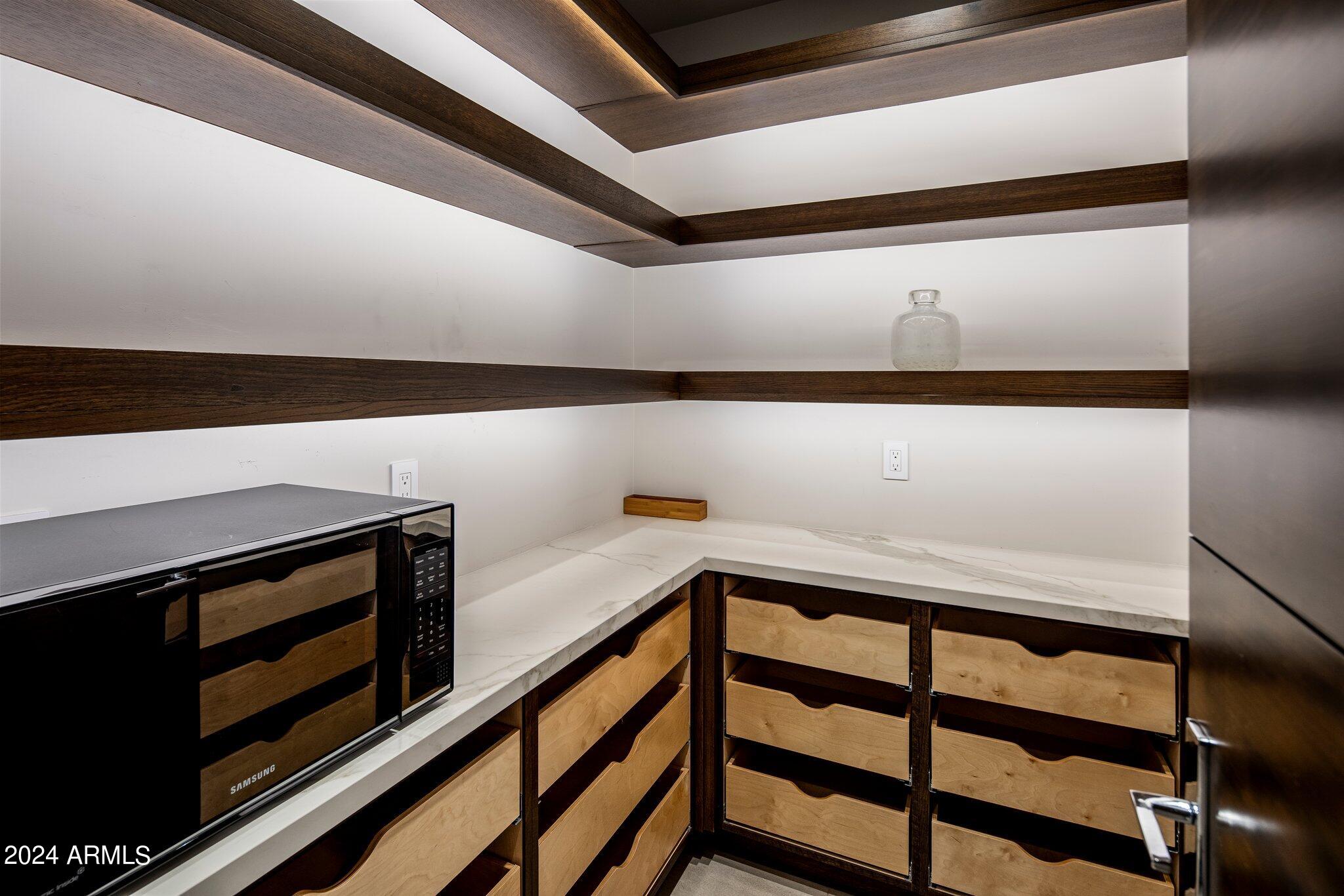 9957 E LARKSPUR Drive