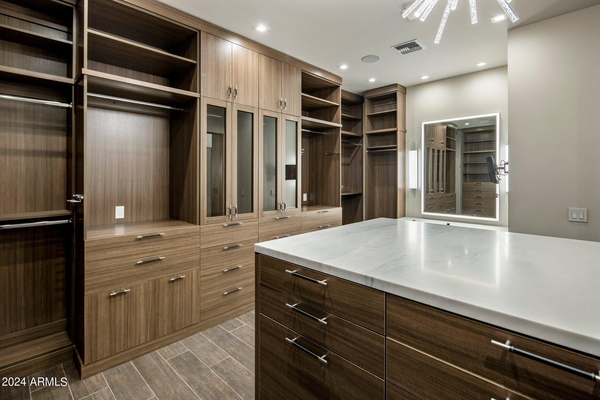 9957 E LARKSPUR Drive