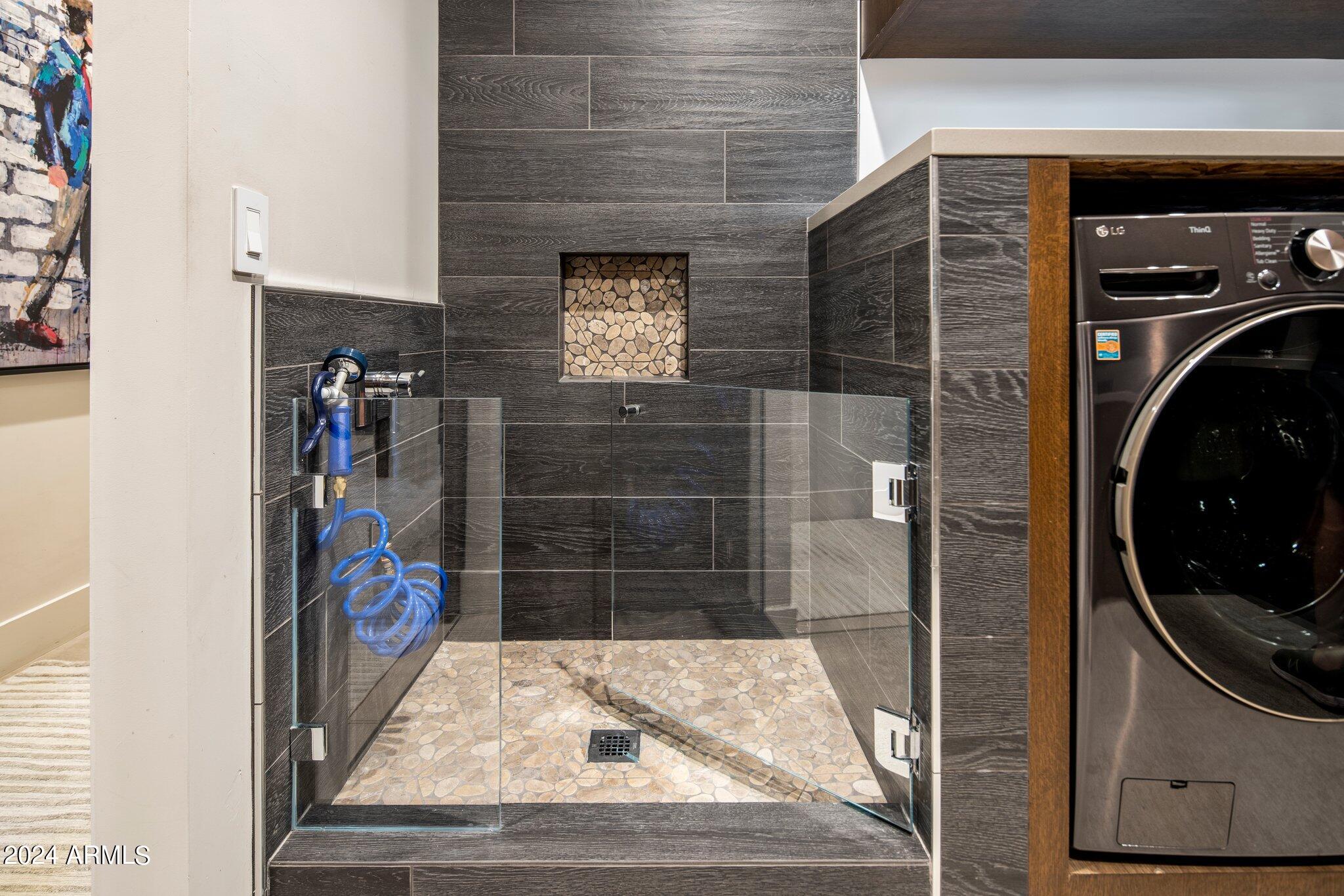 9957 E LARKSPUR Drive