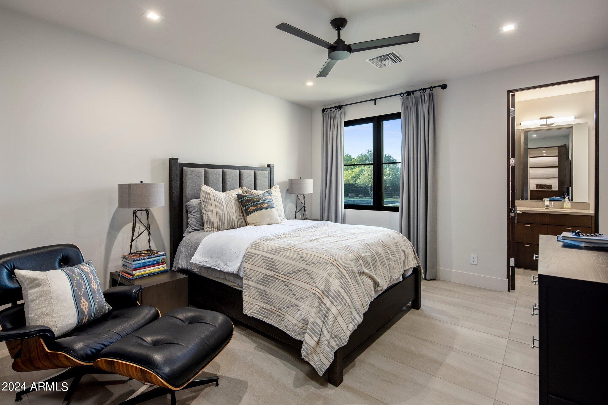 9957 E LARKSPUR Drive