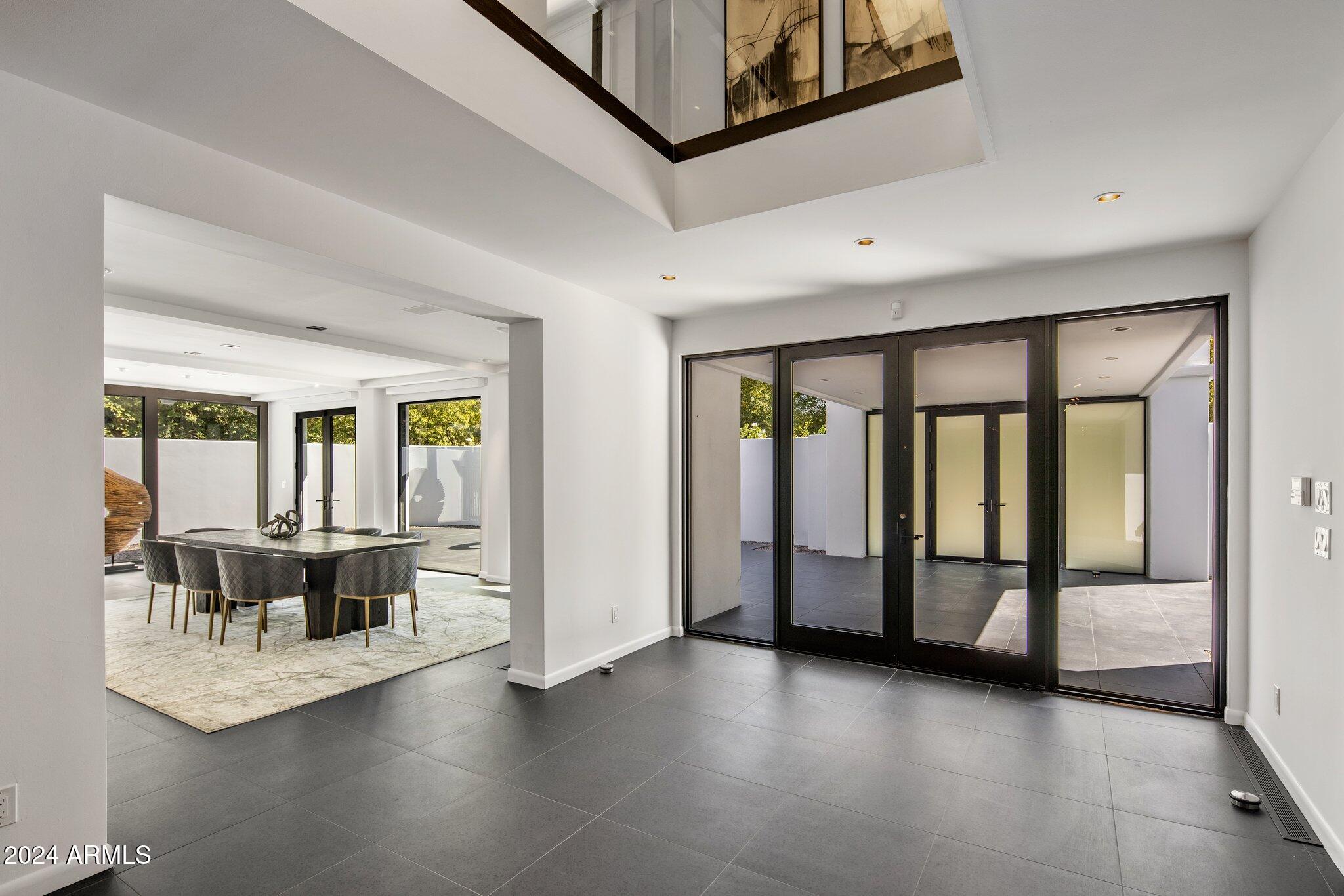 6644 E EXETER Boulevard