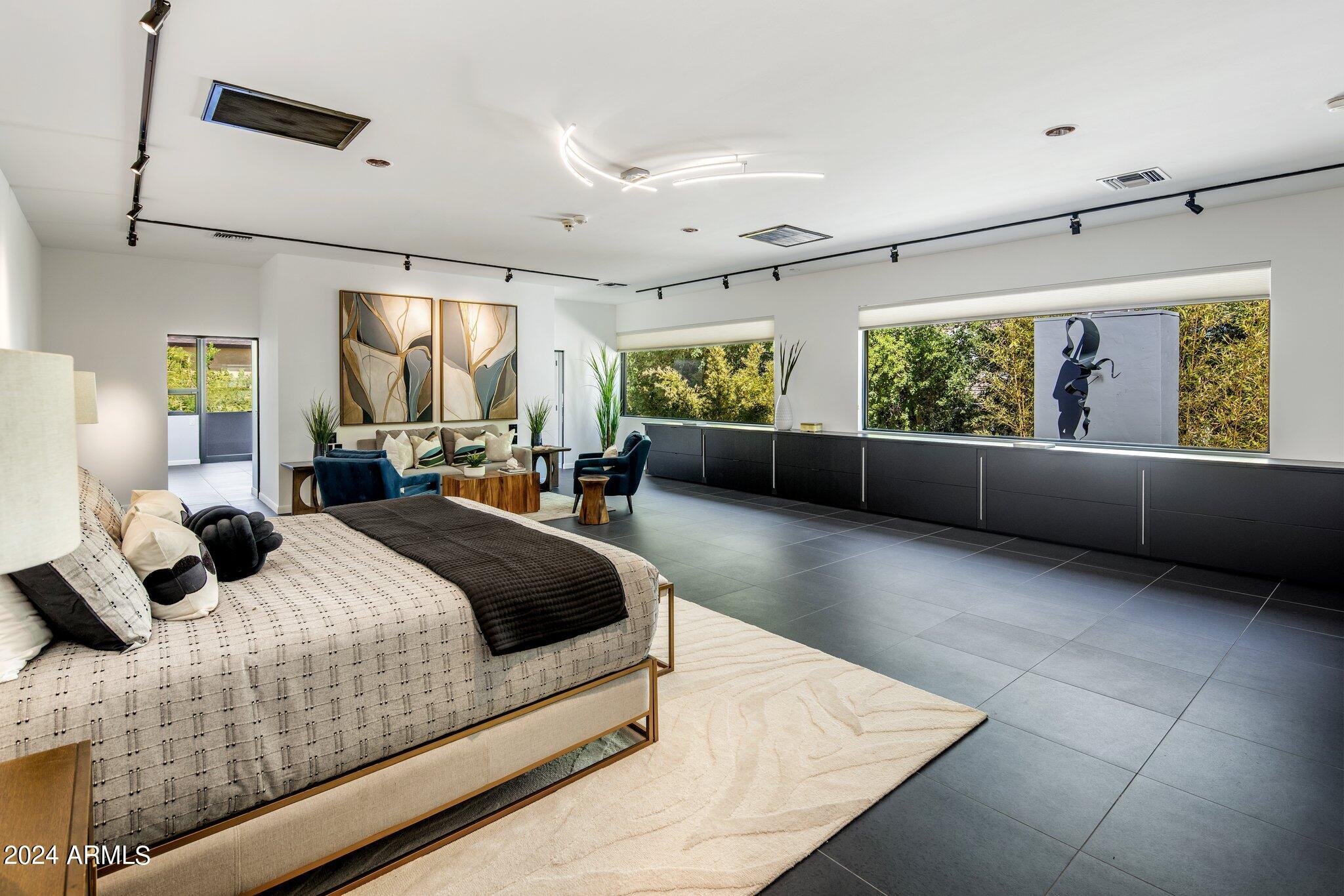 6644 E EXETER Boulevard