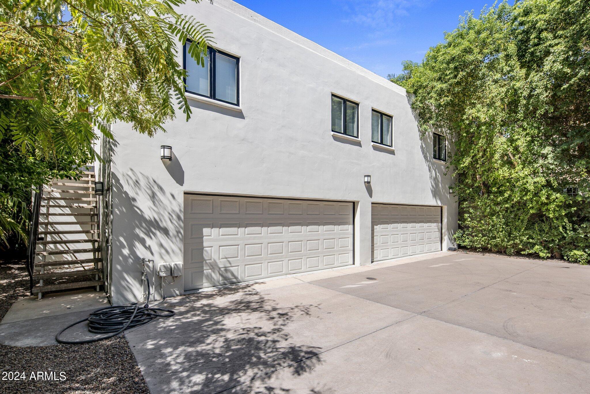 6644 E EXETER Boulevard