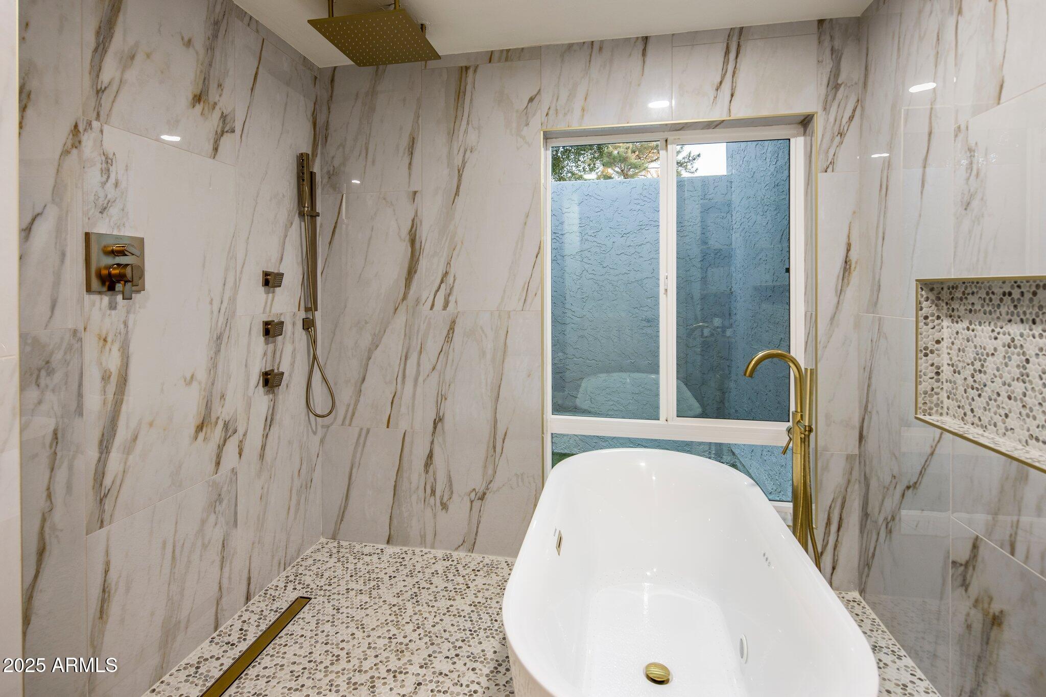 8614 E APPALOOSA Trail