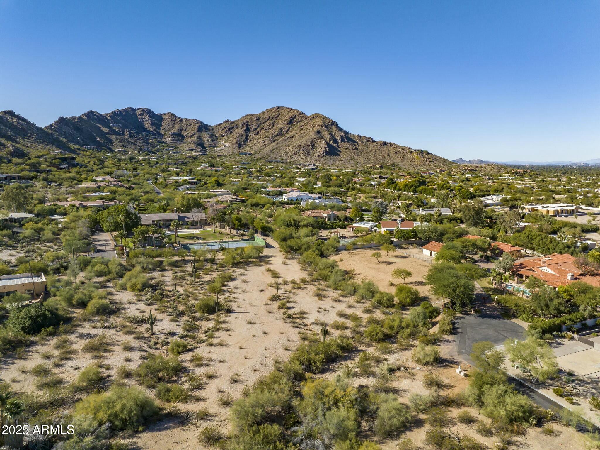 6515 E BLUEBIRD Lane 2