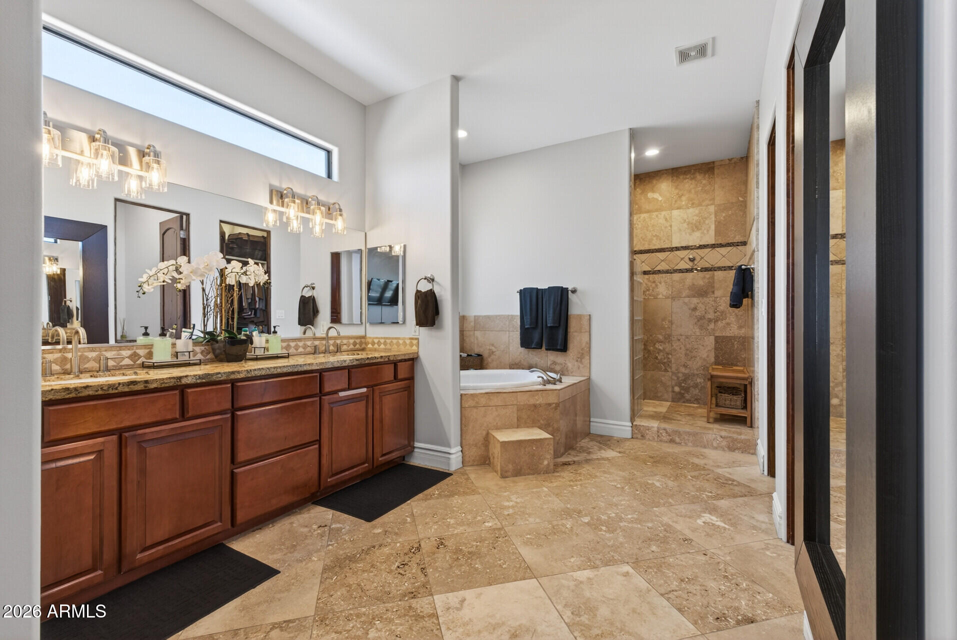 3012 W SOUTH MOUNTAIN Avenue