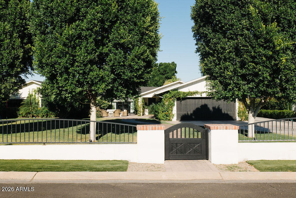 4227 N JOKAKE Drive