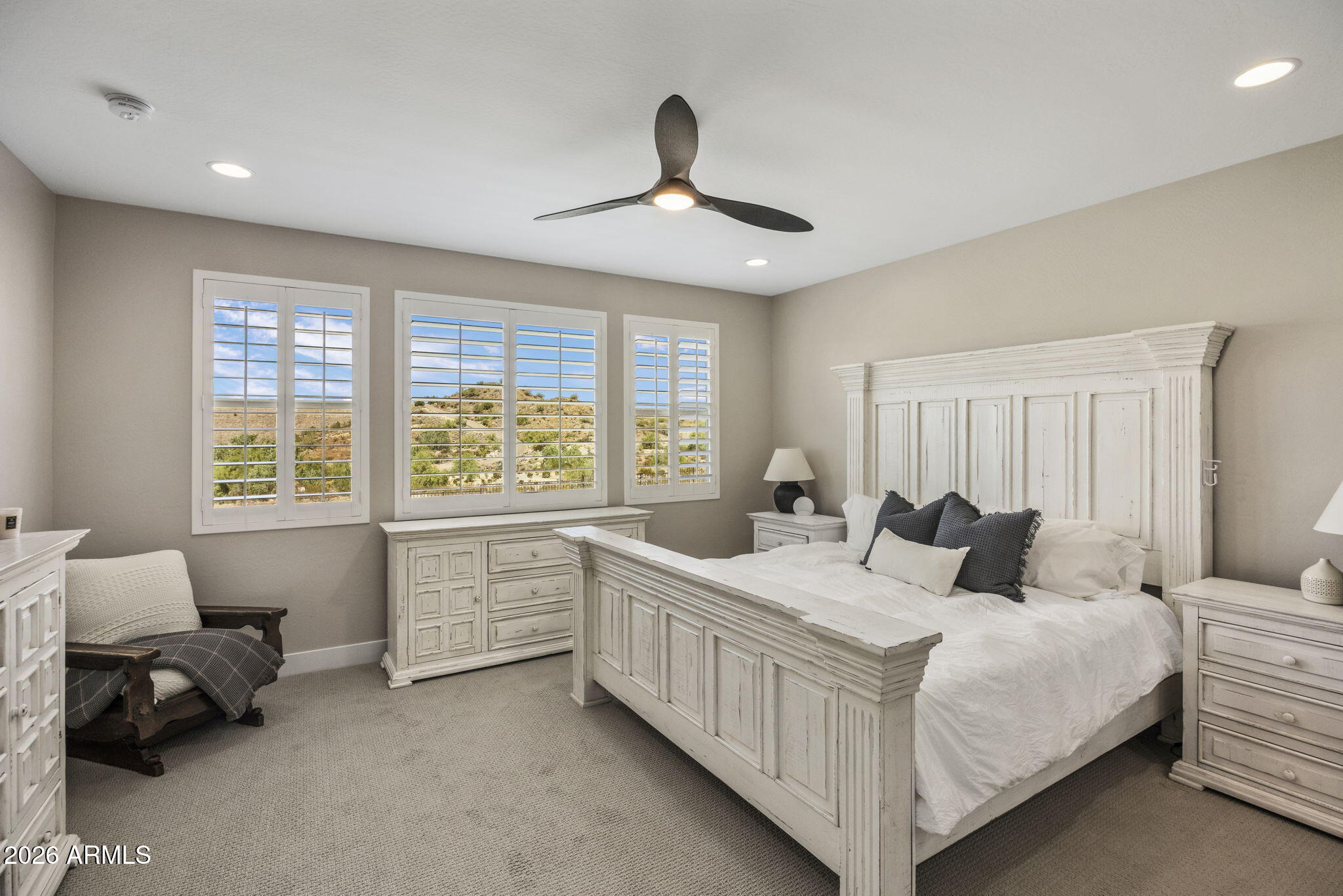 1838 E VILLA LINDA Drive