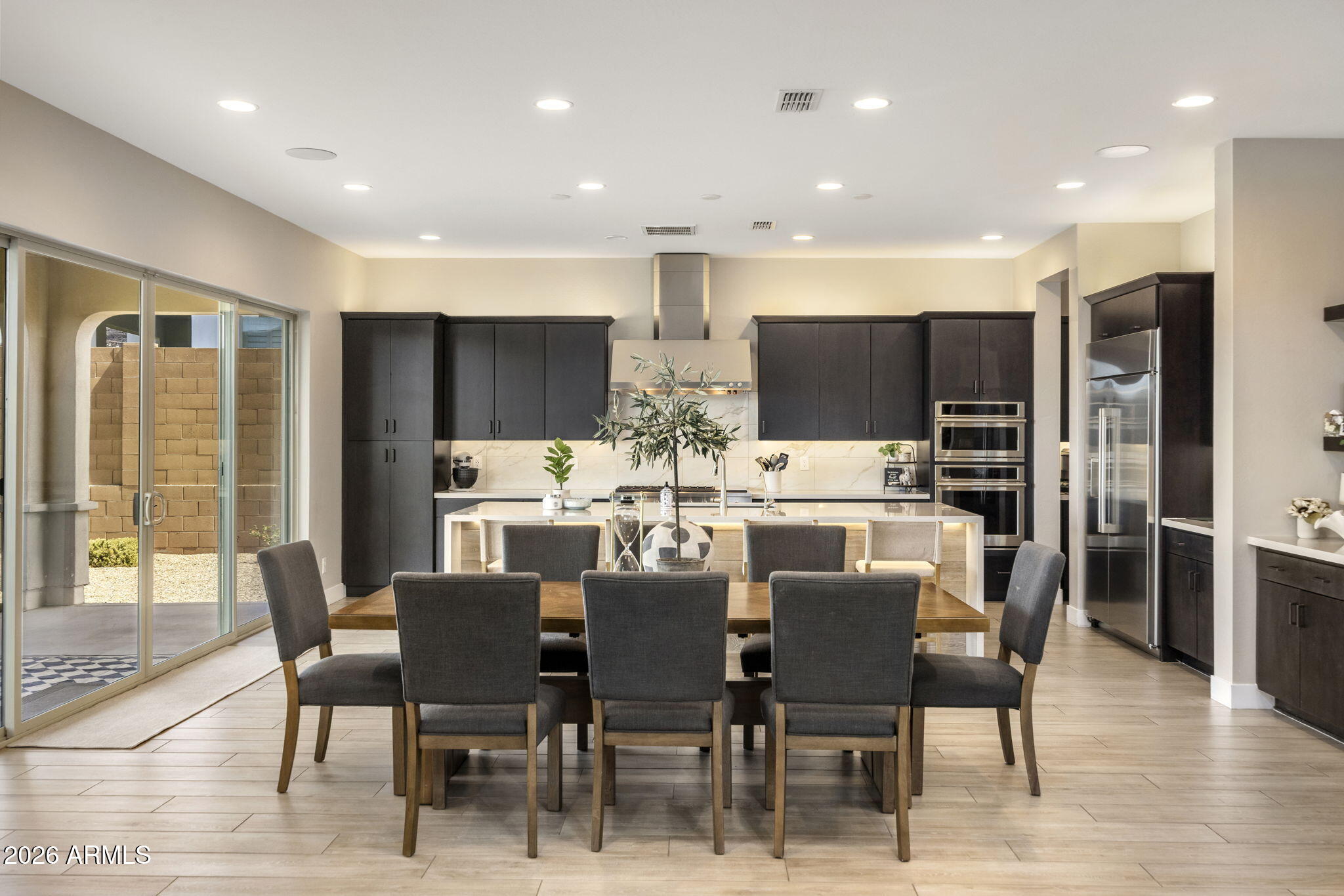1838 E VILLA LINDA Drive