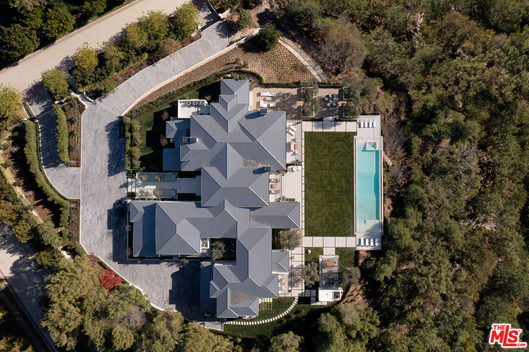 73 Beverly Park Ln