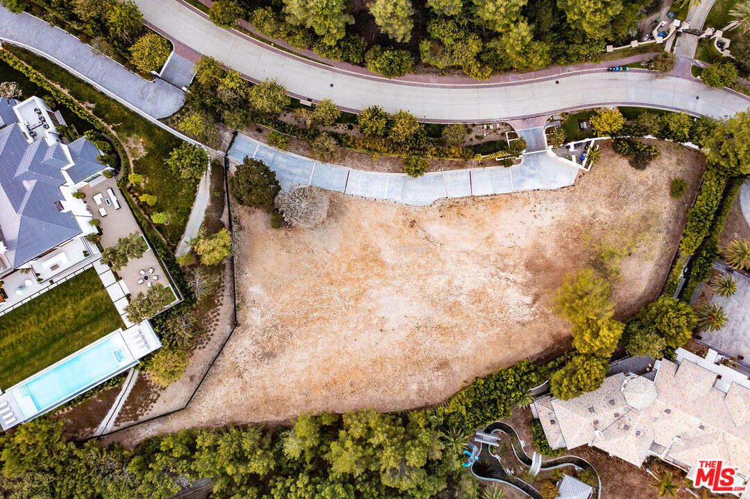 74 Beverly Park Ln