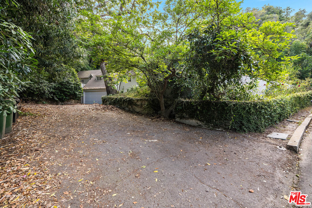 1495 Stone Canyon Rd