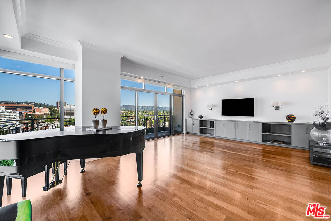 10800 Wilshire Blvd Unit: 1101