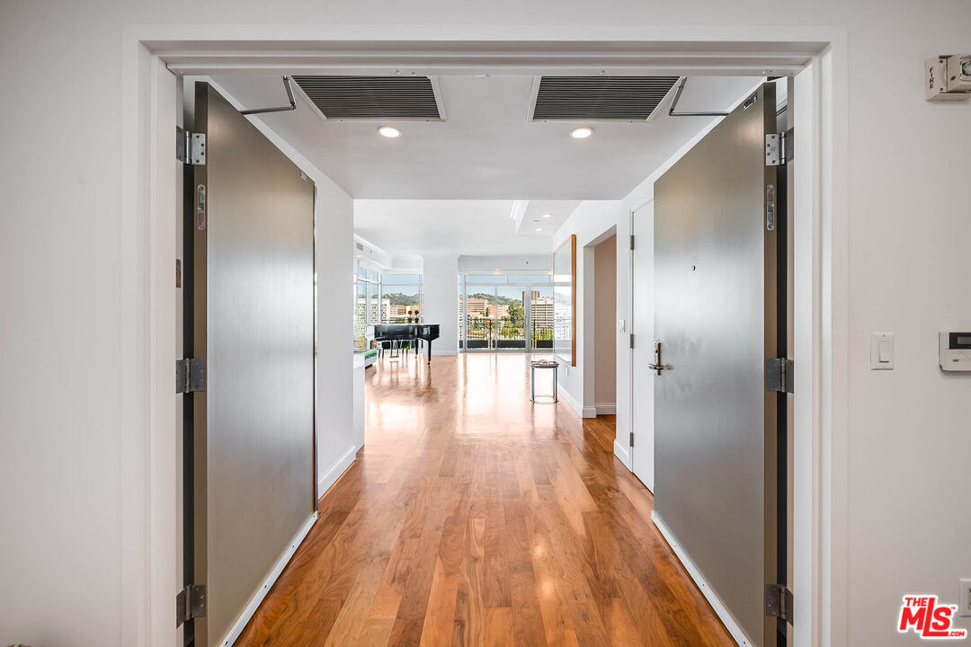 10800 Wilshire Blvd Unit: 1101
