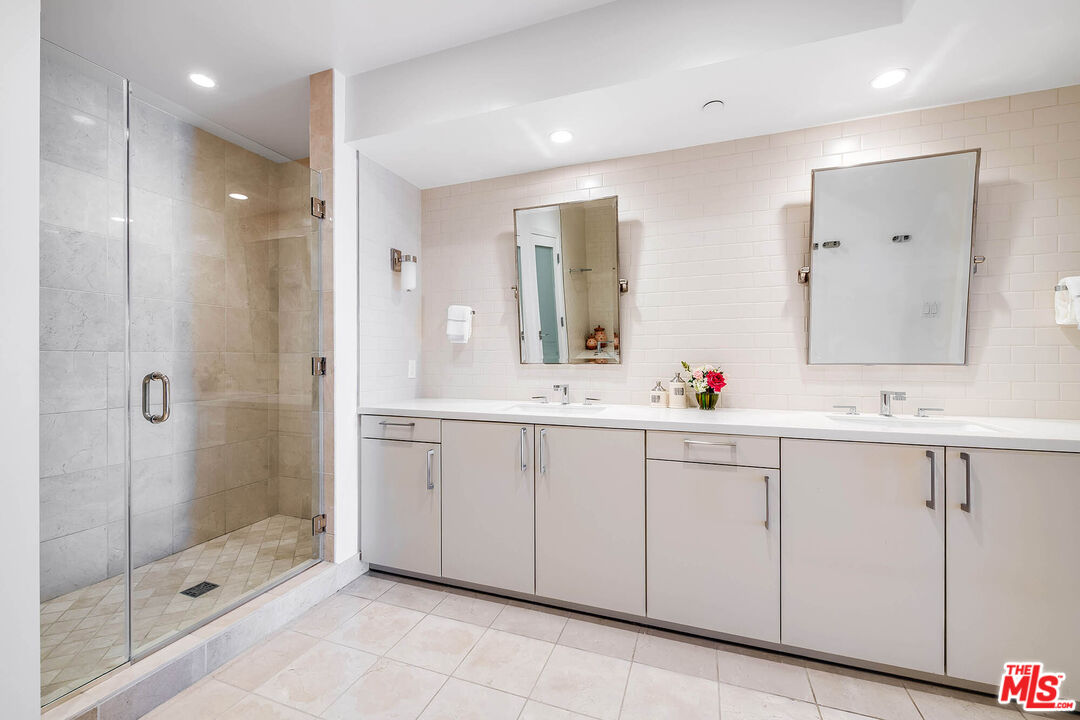 10800 Wilshire Blvd Unit: 1101