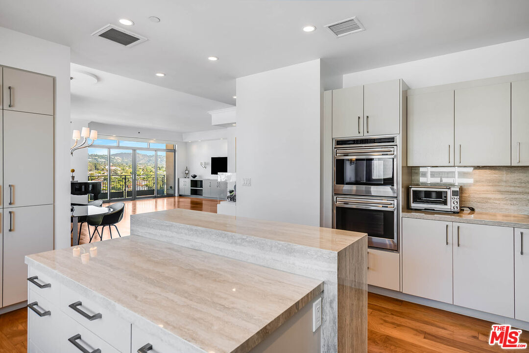 10800 Wilshire Blvd Unit: 1101