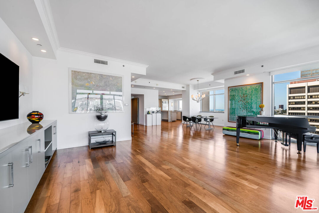 10800 Wilshire Blvd Unit: 1101