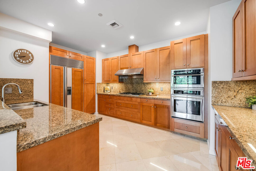 10727 Wilshire Blvd Unit: 502