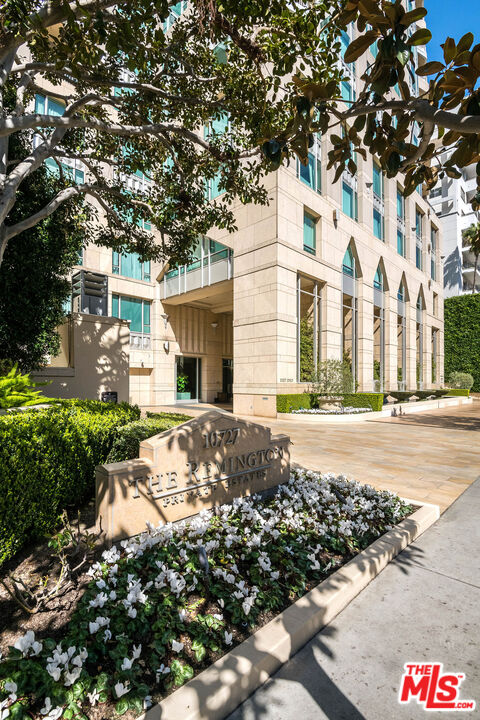 10727 Wilshire Blvd Unit: 502