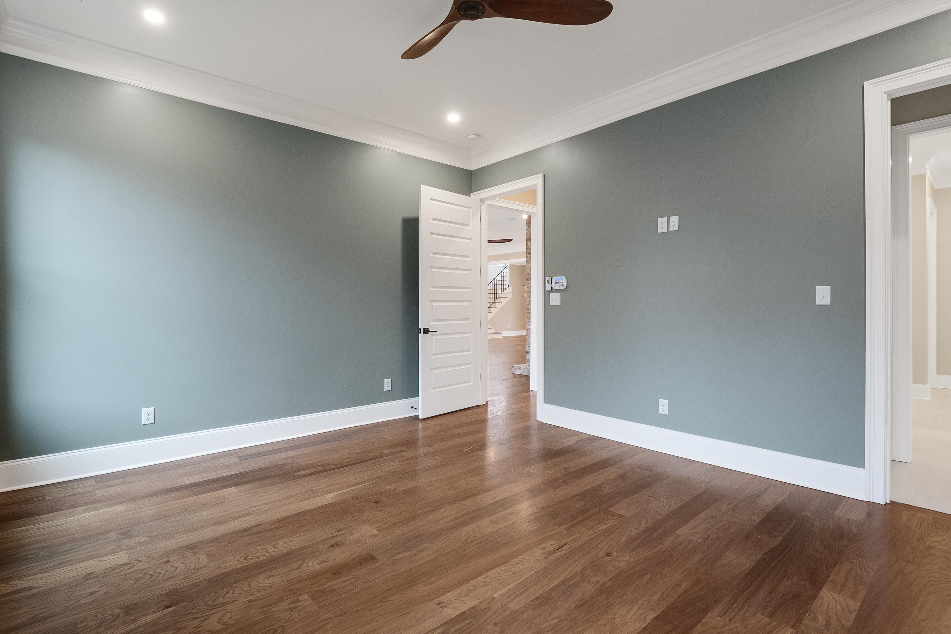 5034 HENRY HEIGHTS DR