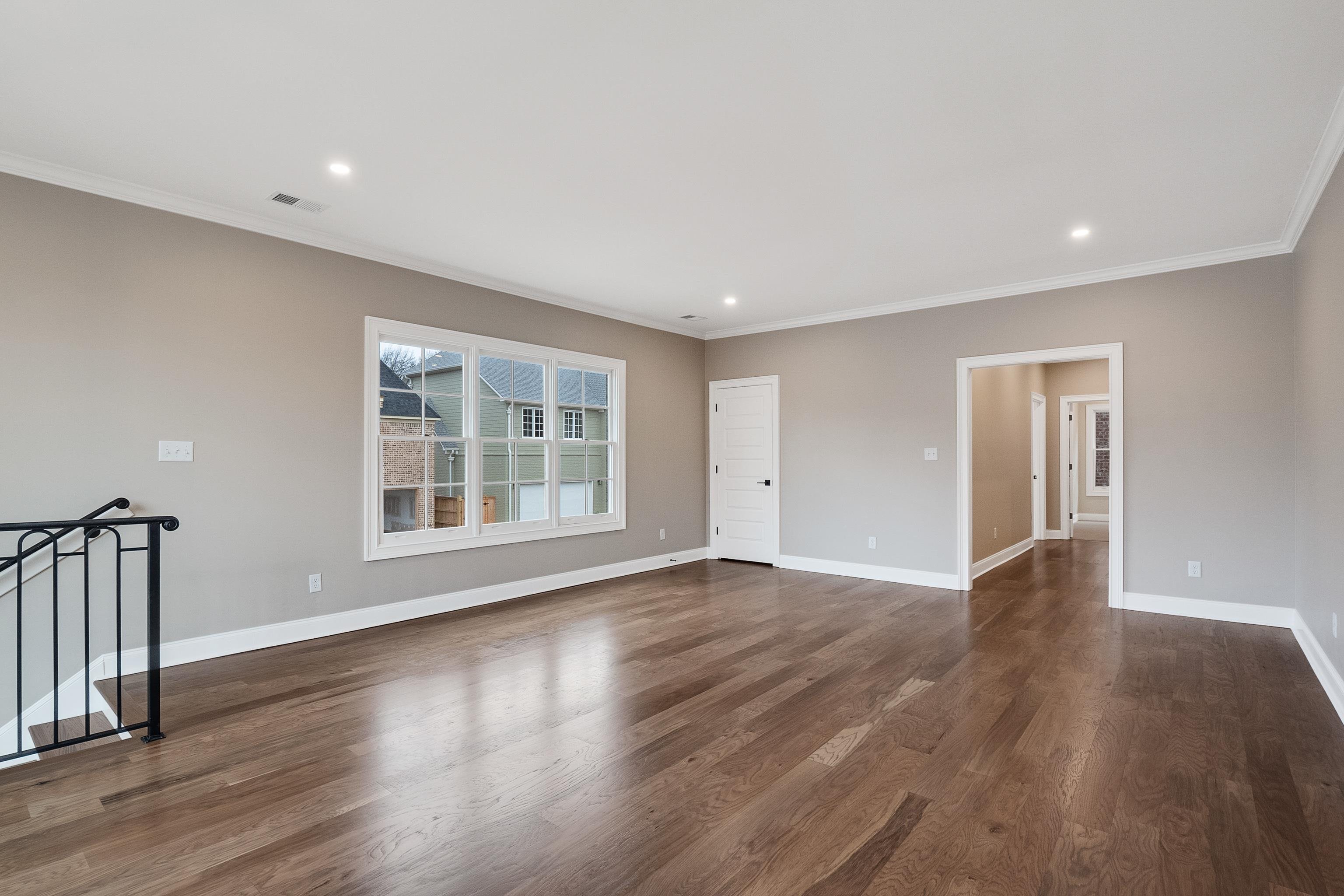 5034 HENRY HEIGHTS DR