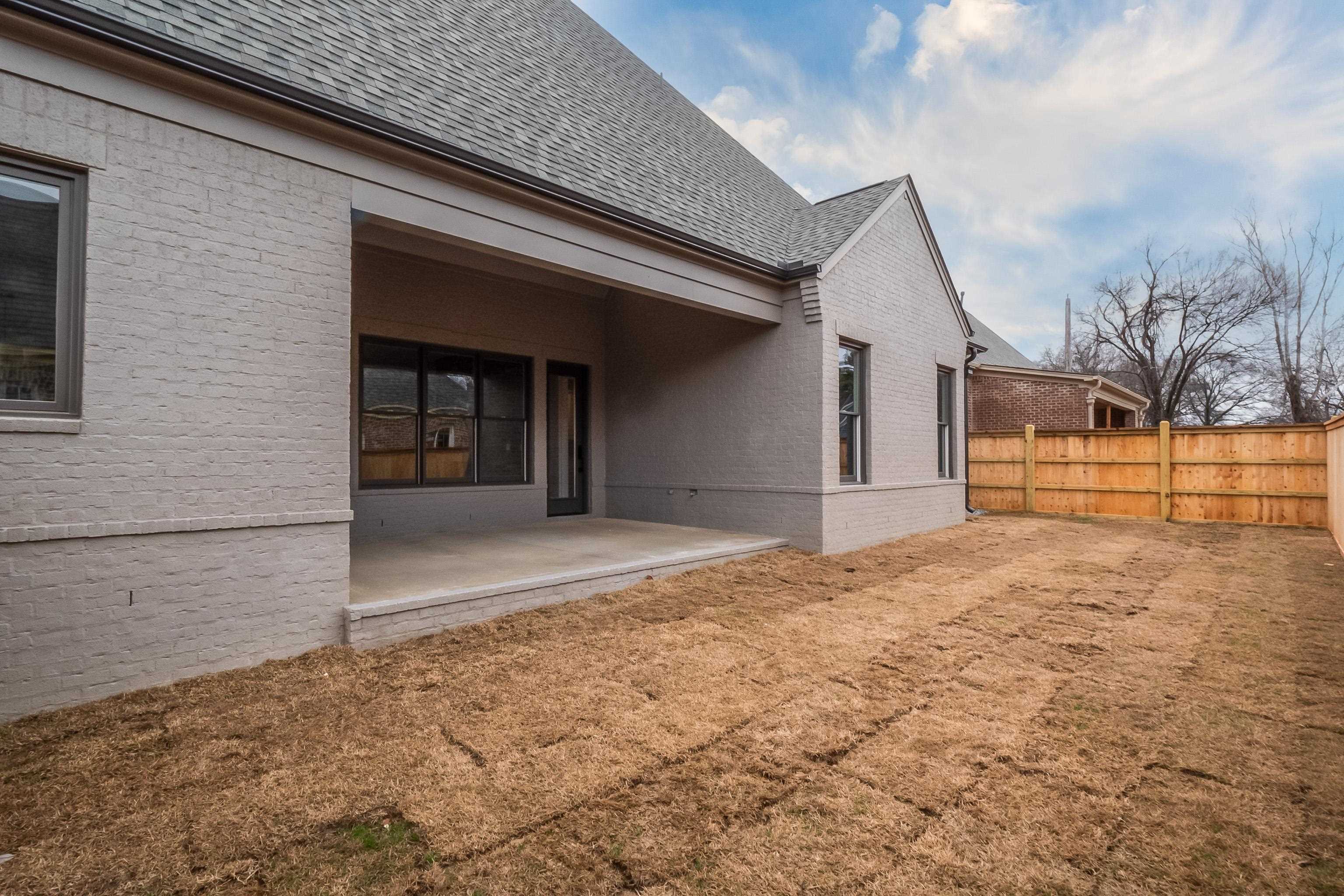 5034 HENRY HEIGHTS DR