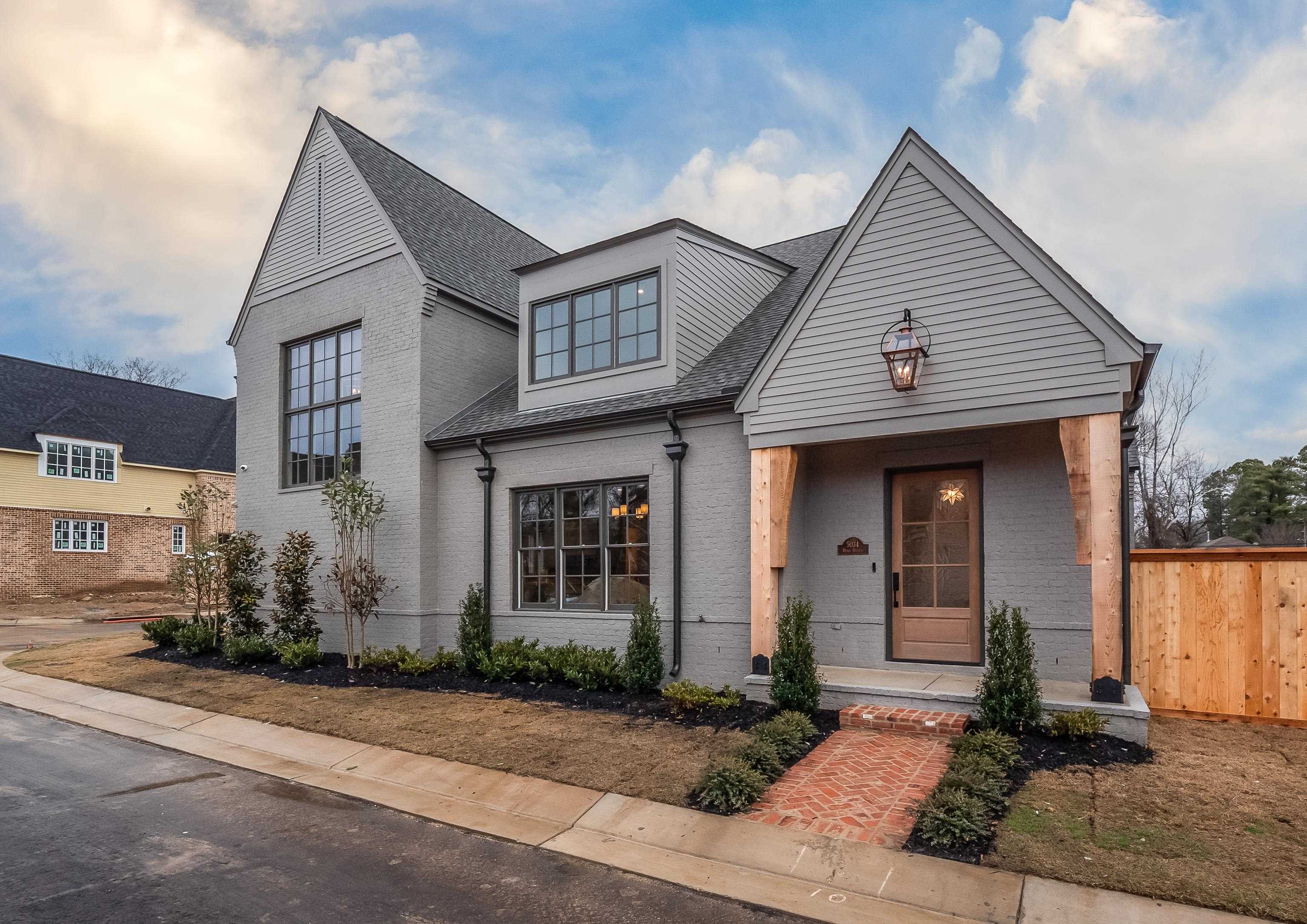 5034 HENRY HEIGHTS DR