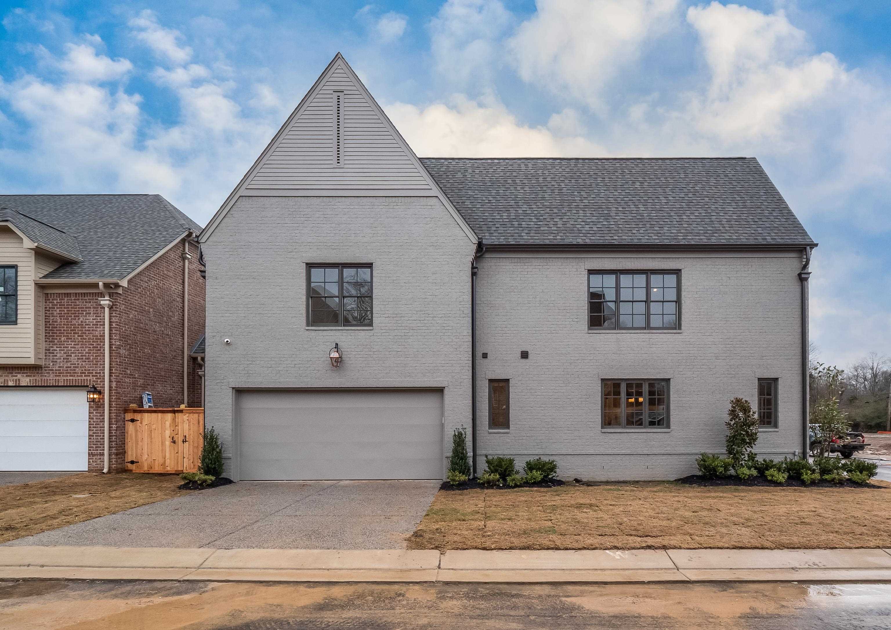 5034 HENRY HEIGHTS DR