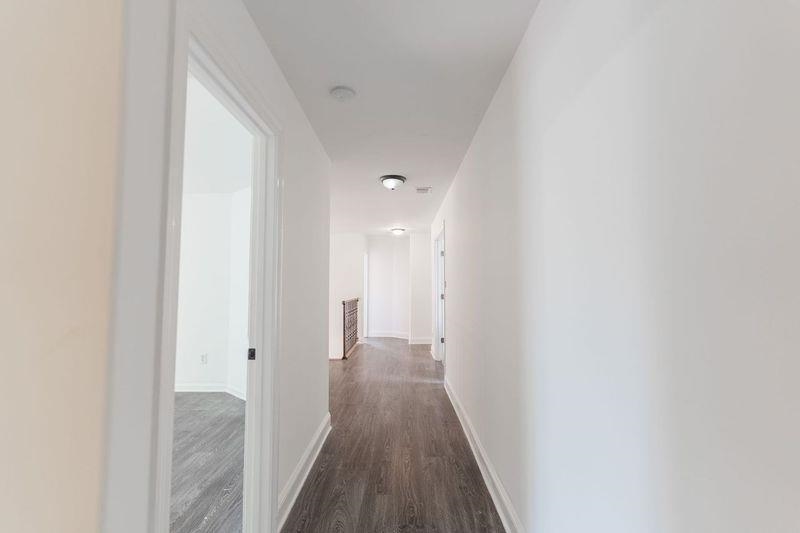 1105 W OLD HEARTHSTONE CIR
