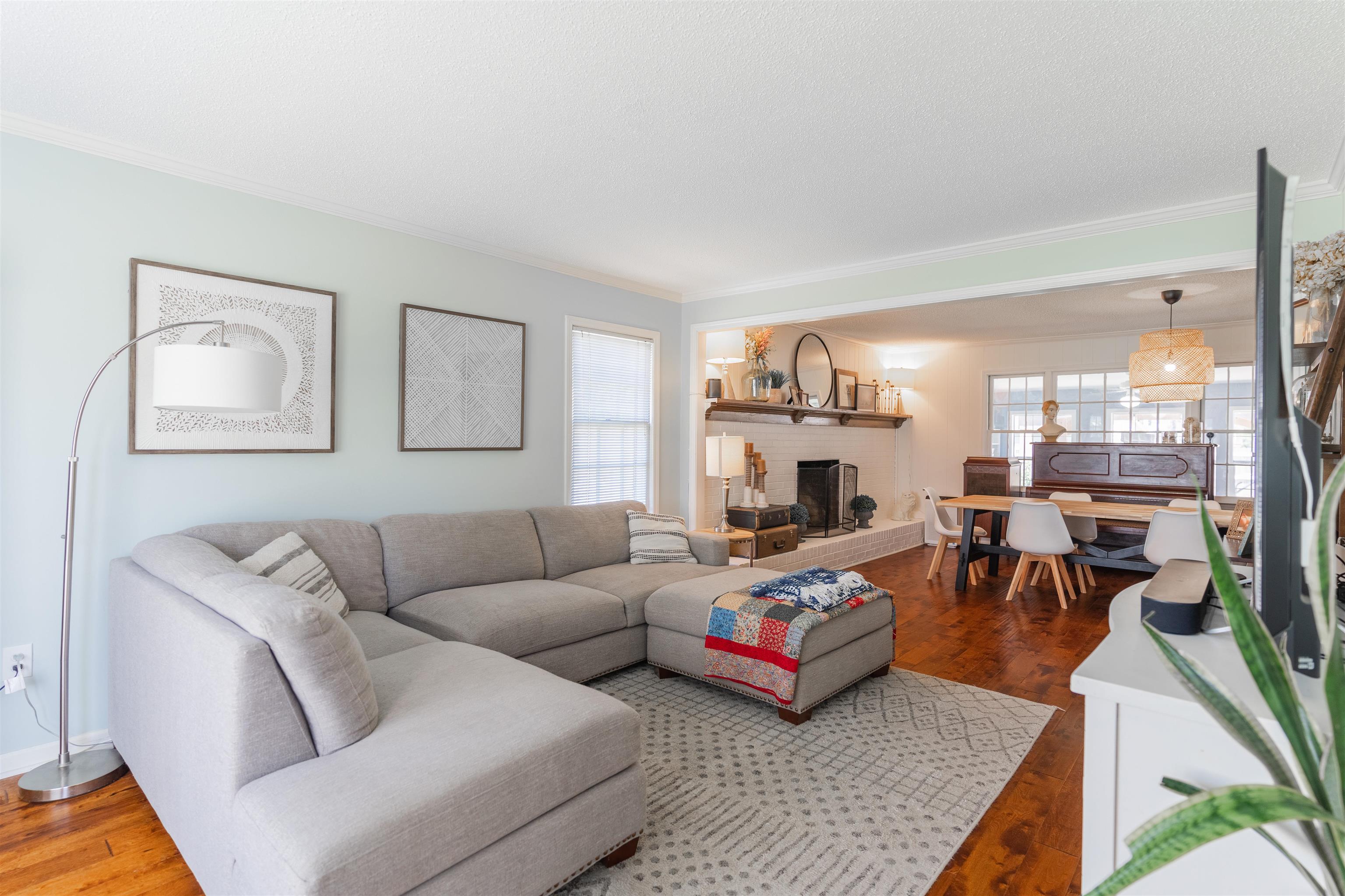 3050 CIRCLE GATE DR
