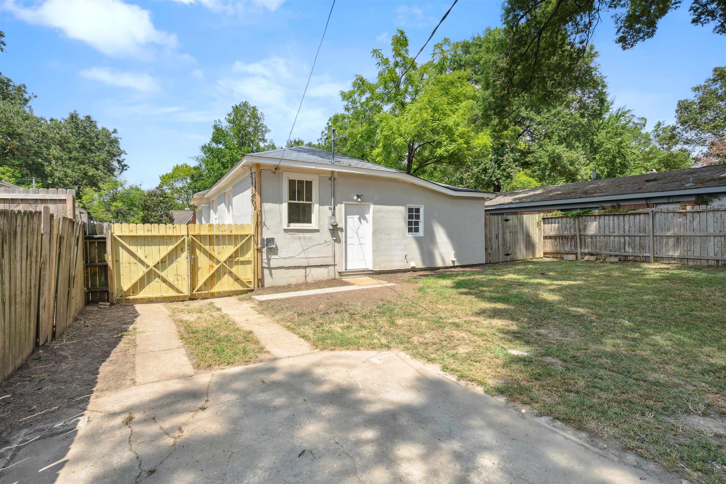 3529 CARNES AVE